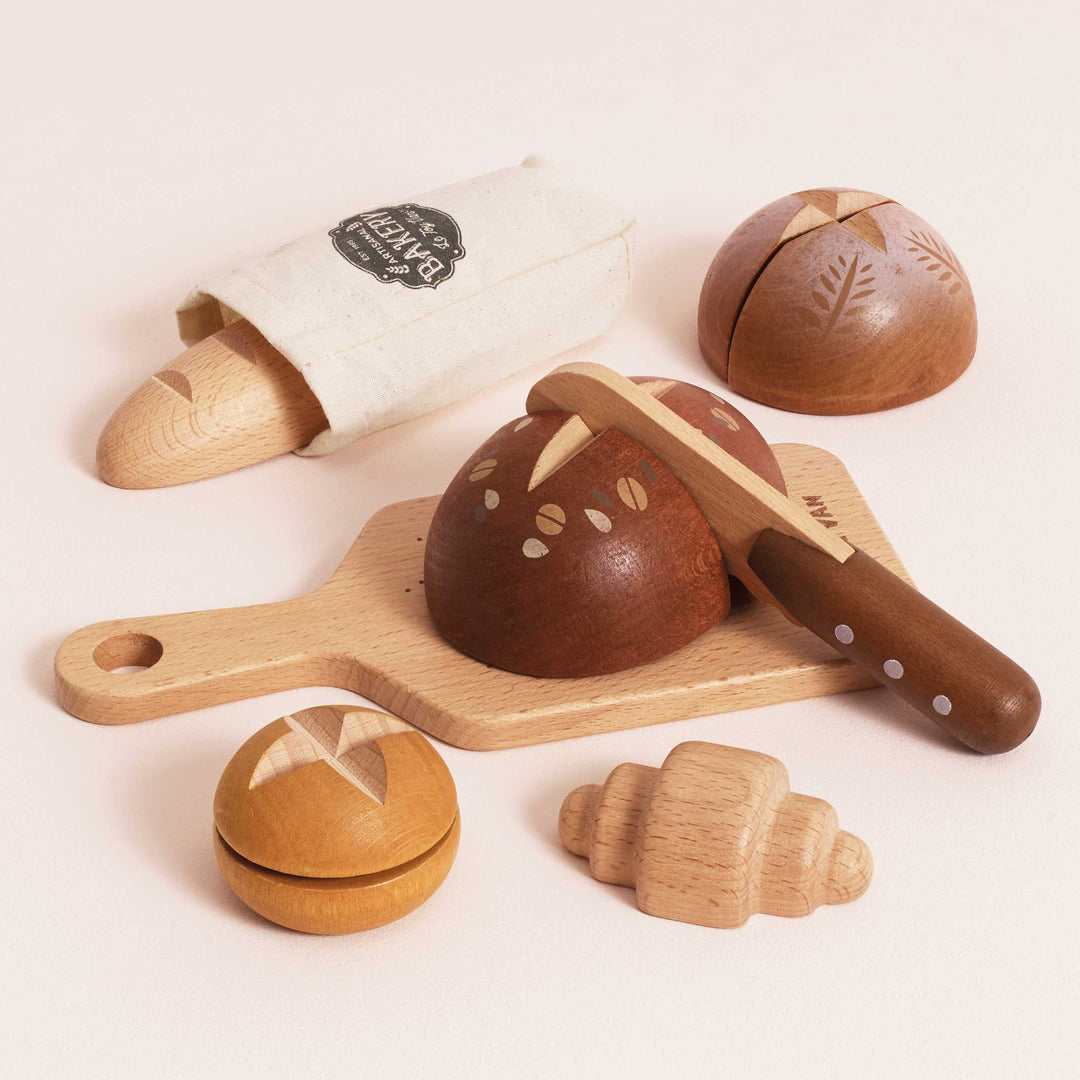 Le Toy Van Artisan Bread and Knife Playset