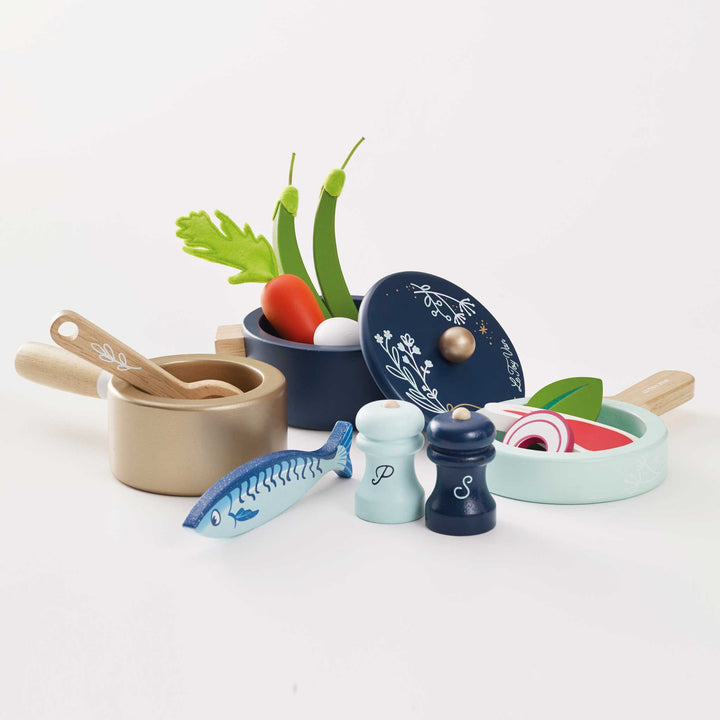 Le Toy Van Pots &amp; Pans Kitchen Accessories