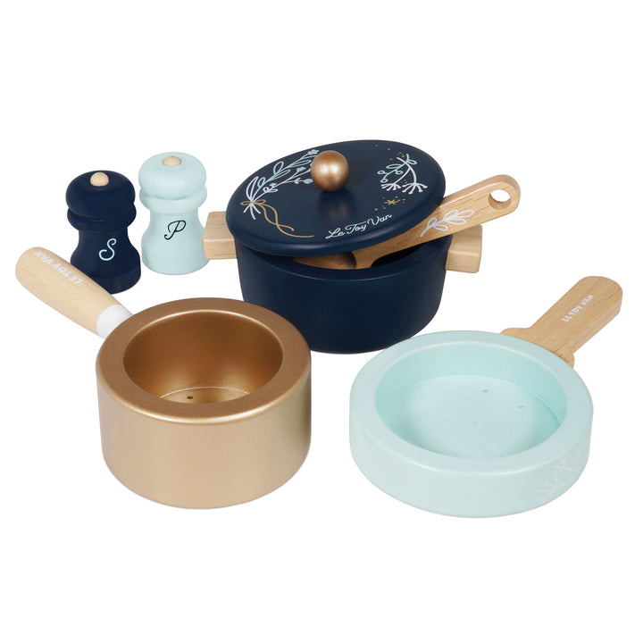 Le Toy Van Pots &amp; Pans Kitchen Accessories