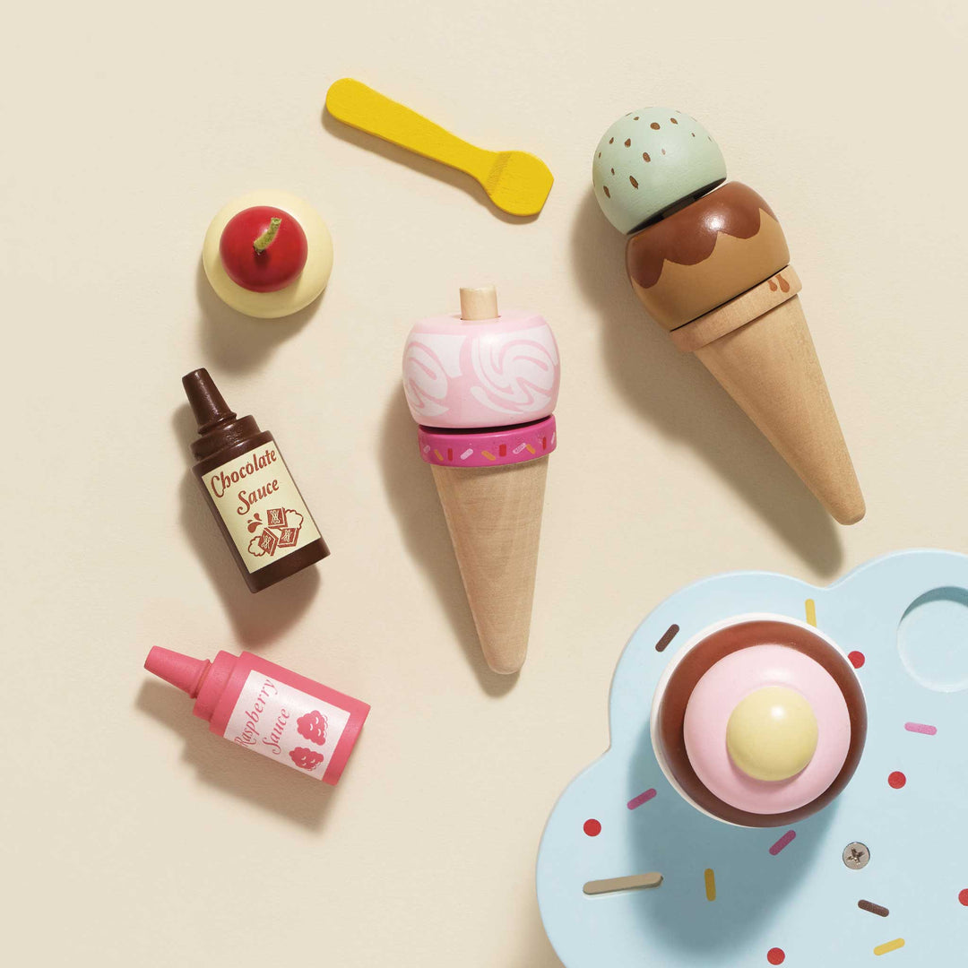 Le Toy Van Wooden Ice Cream Stand &amp; Toppings