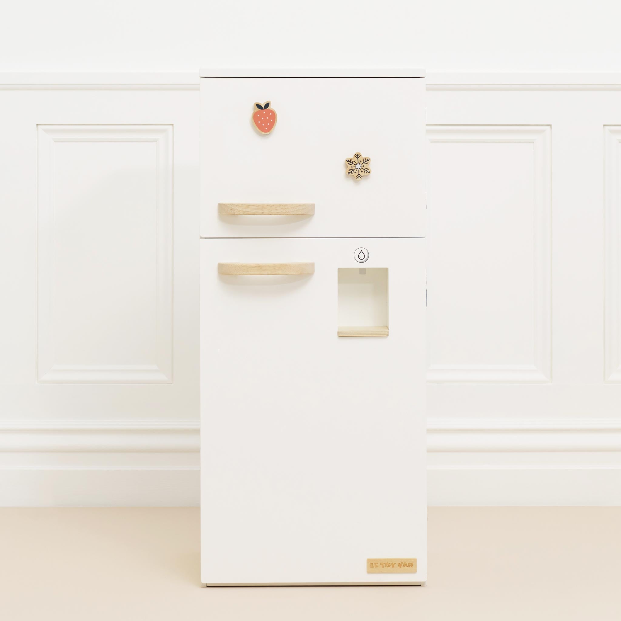 Le Toy Van Wooden Freestanding Fridge & Freezer