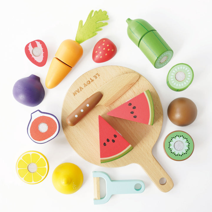 Le Toy Van Chopping Board &amp; Sliceable Play Food