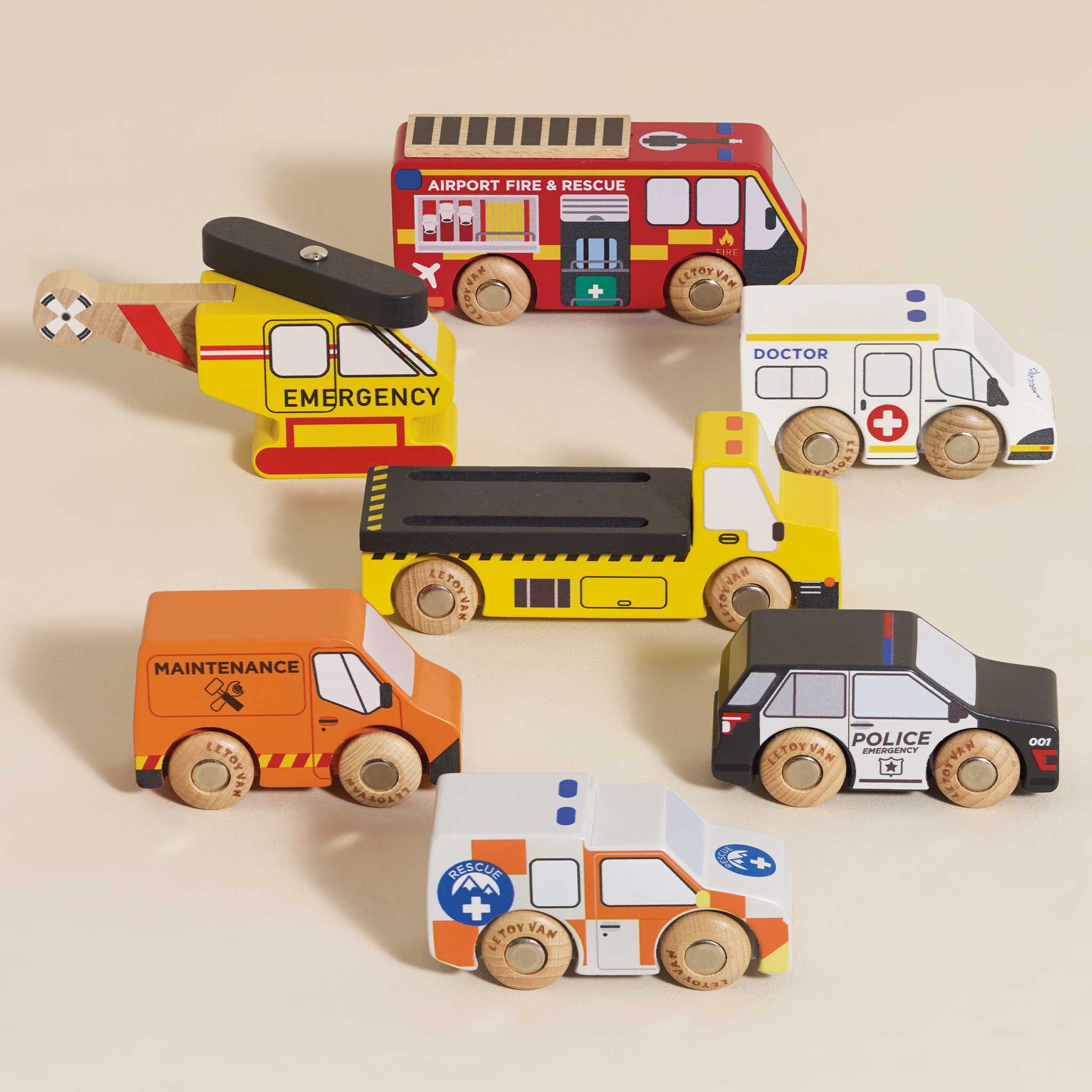 Le Toy Van Emergency Helicopter & Rescue Cars