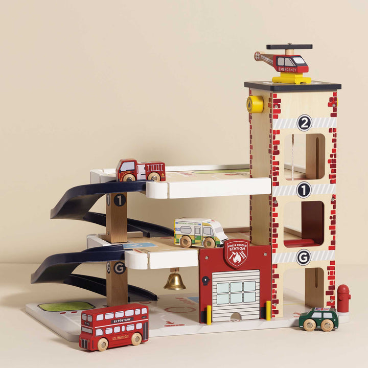 Le Toy Van Fire &amp; Rescue Garage