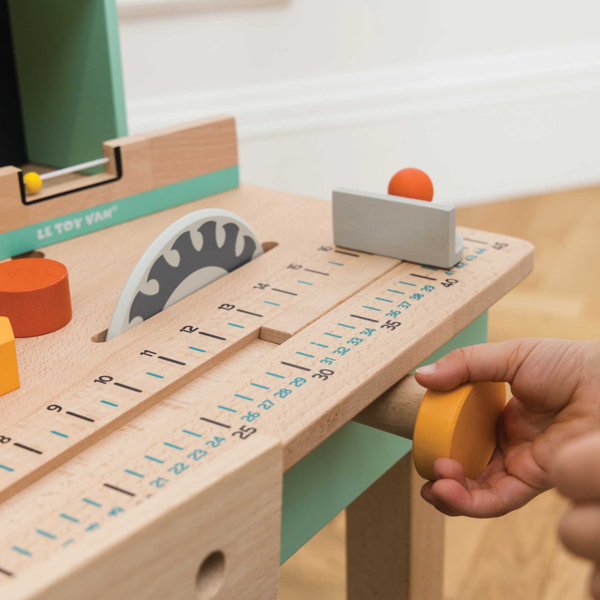 Le Toy Van Alex’s Wooden Workbench