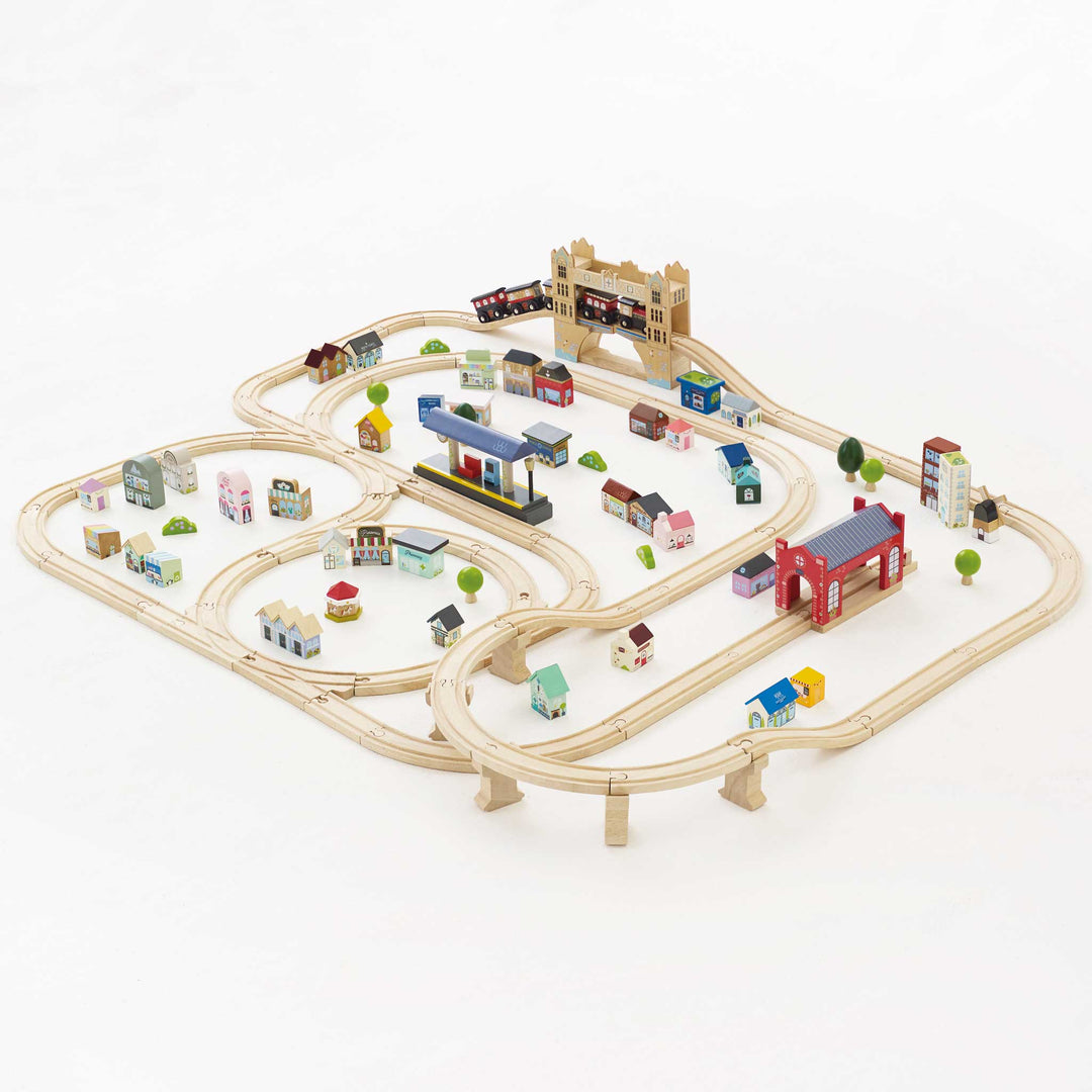 Le Toy Van London Train Set