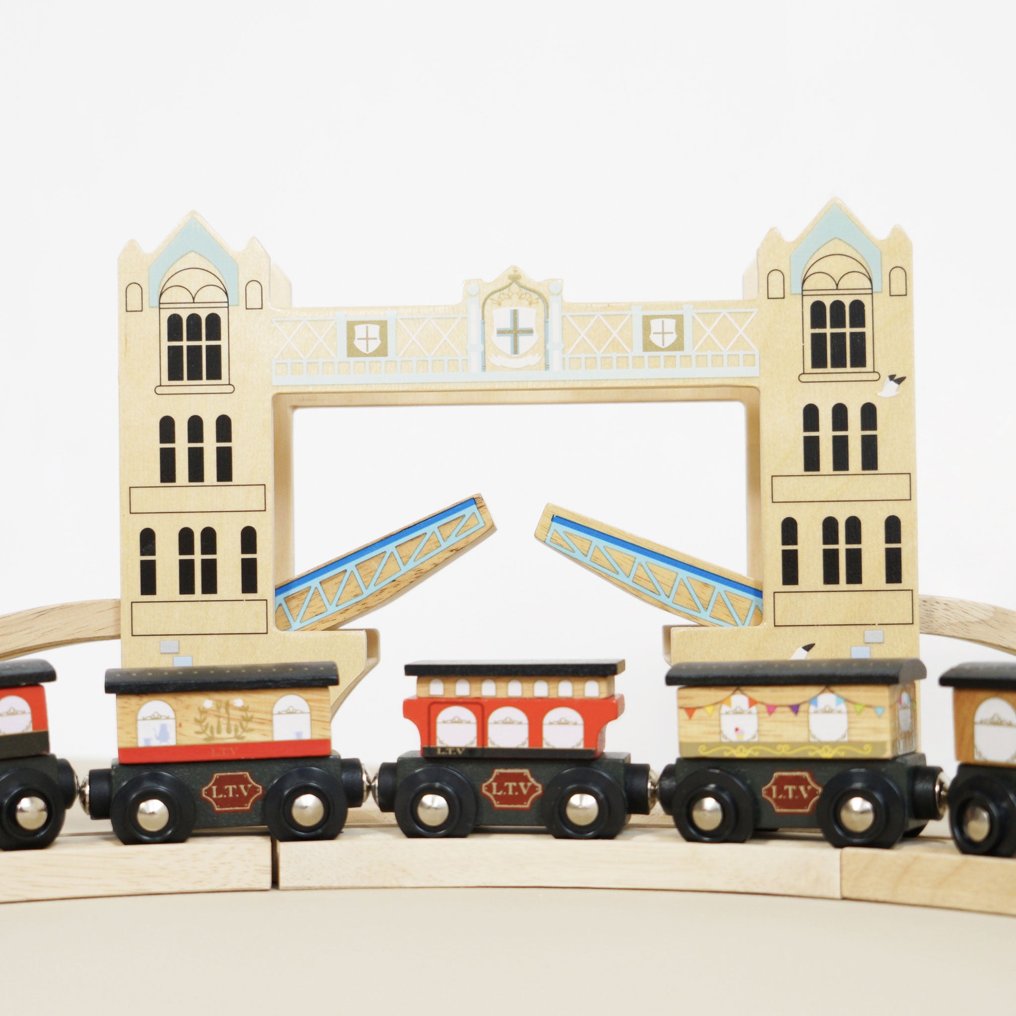 Le Toy Van London Train Set