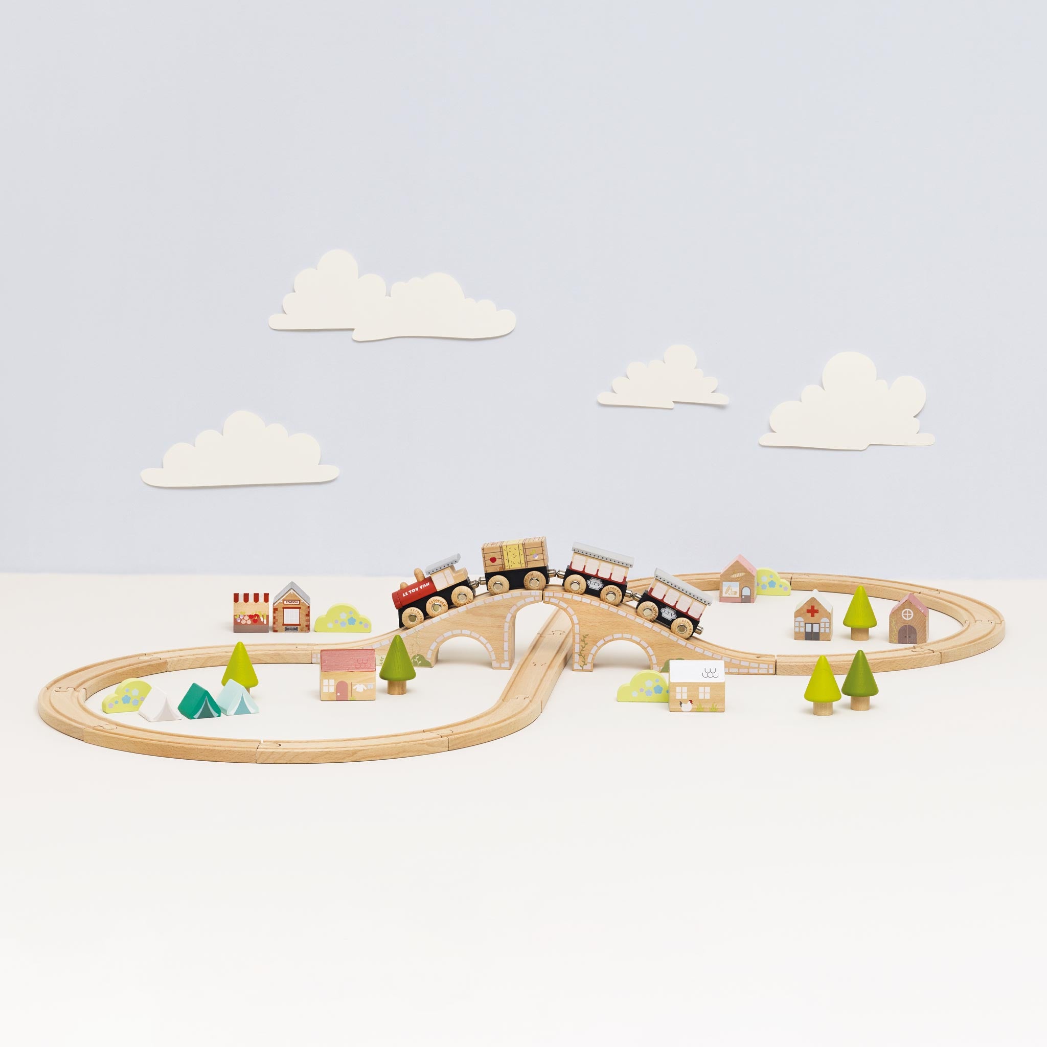 Le Toy Van Wooden Train Set