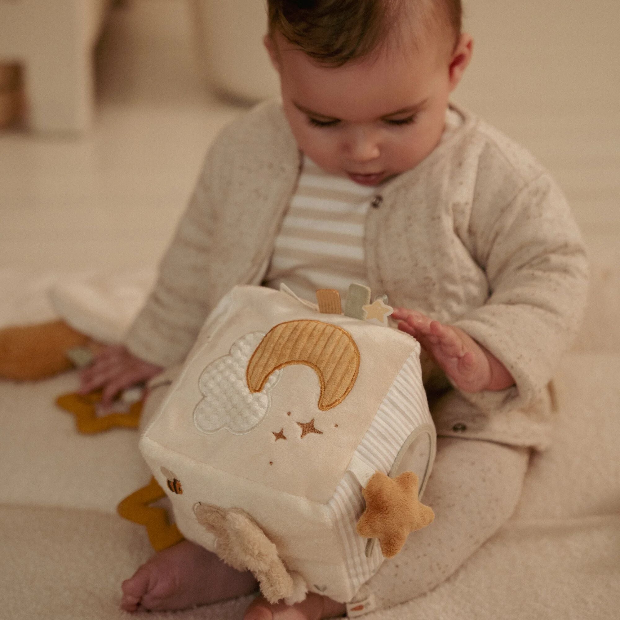 Little Dutch Soft Activity Cube – Newborn Naturals