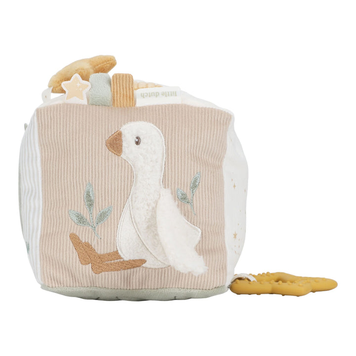 Little Dutch Soft Activity Cube – Newborn Naturals
