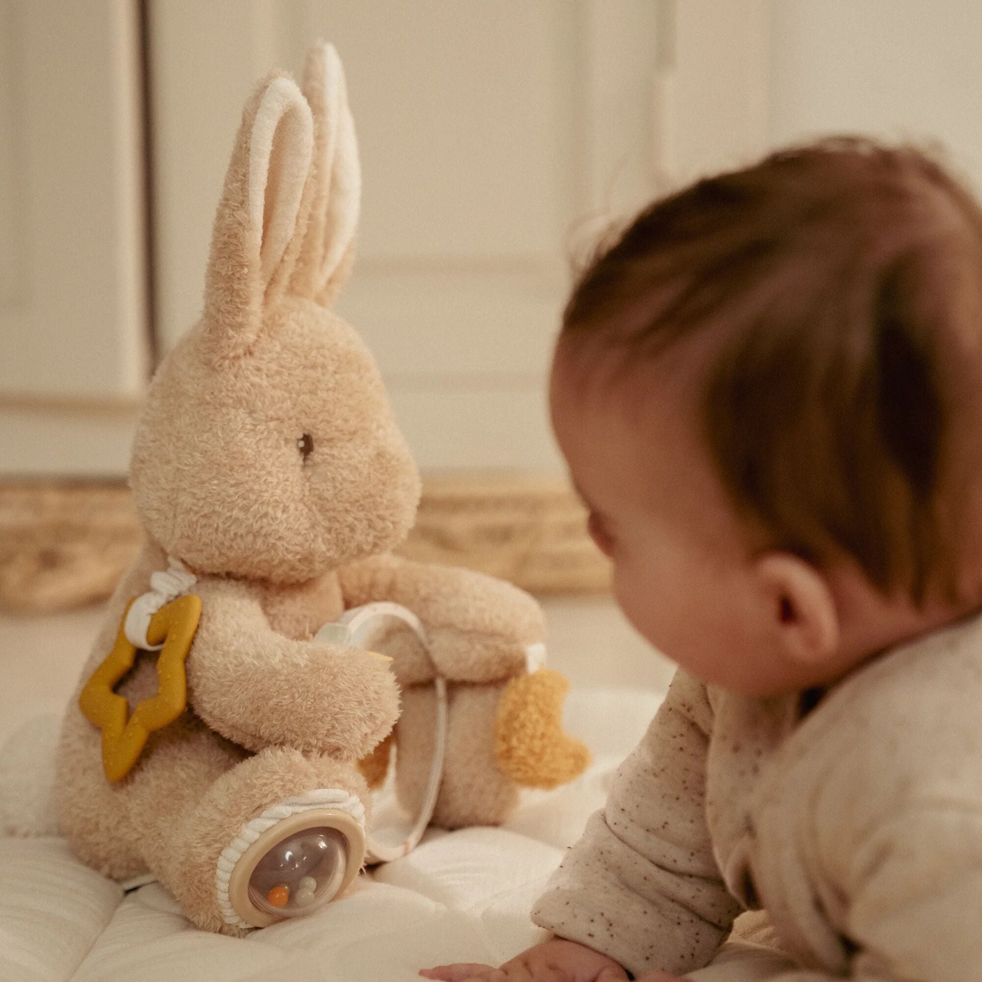 Little Dutch Soft Activity Baby Bunny – Newborn Naturals