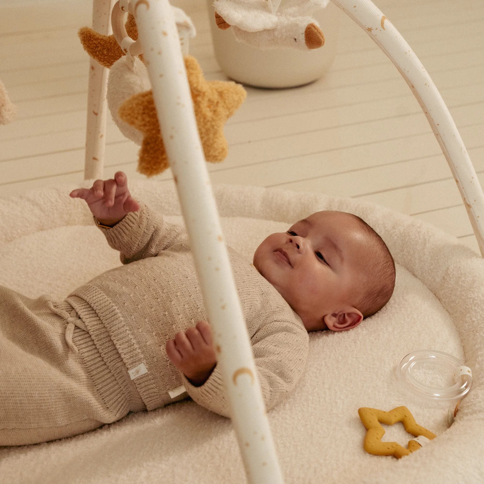 Little Dutch Soft Baby Activity Playmat with Arch – Newborn Naturals