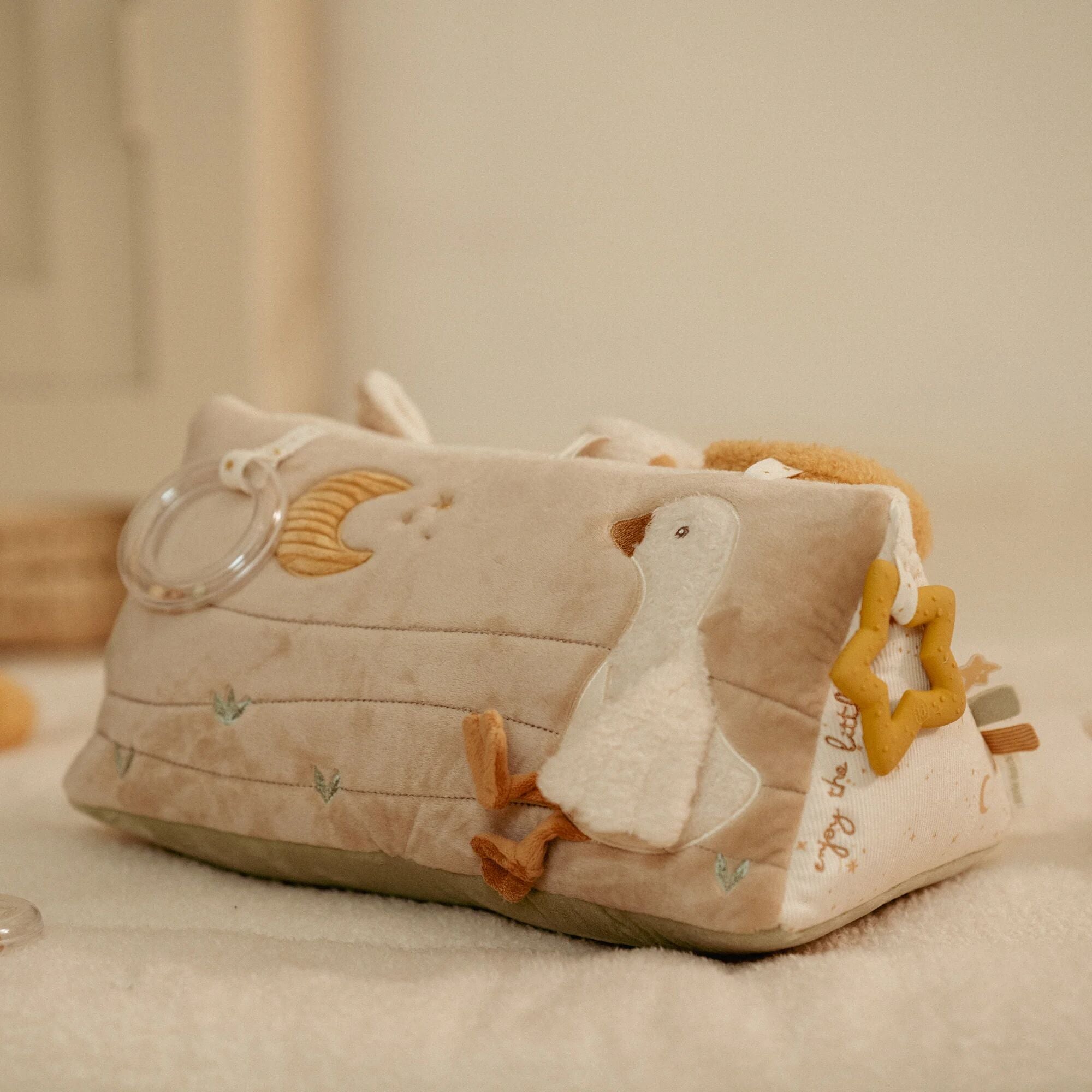 Little Dutch Soft Activity Triangle – Newborn Naturals