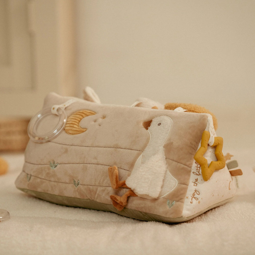 Little Dutch Soft Activity Triangle – Newborn Naturals