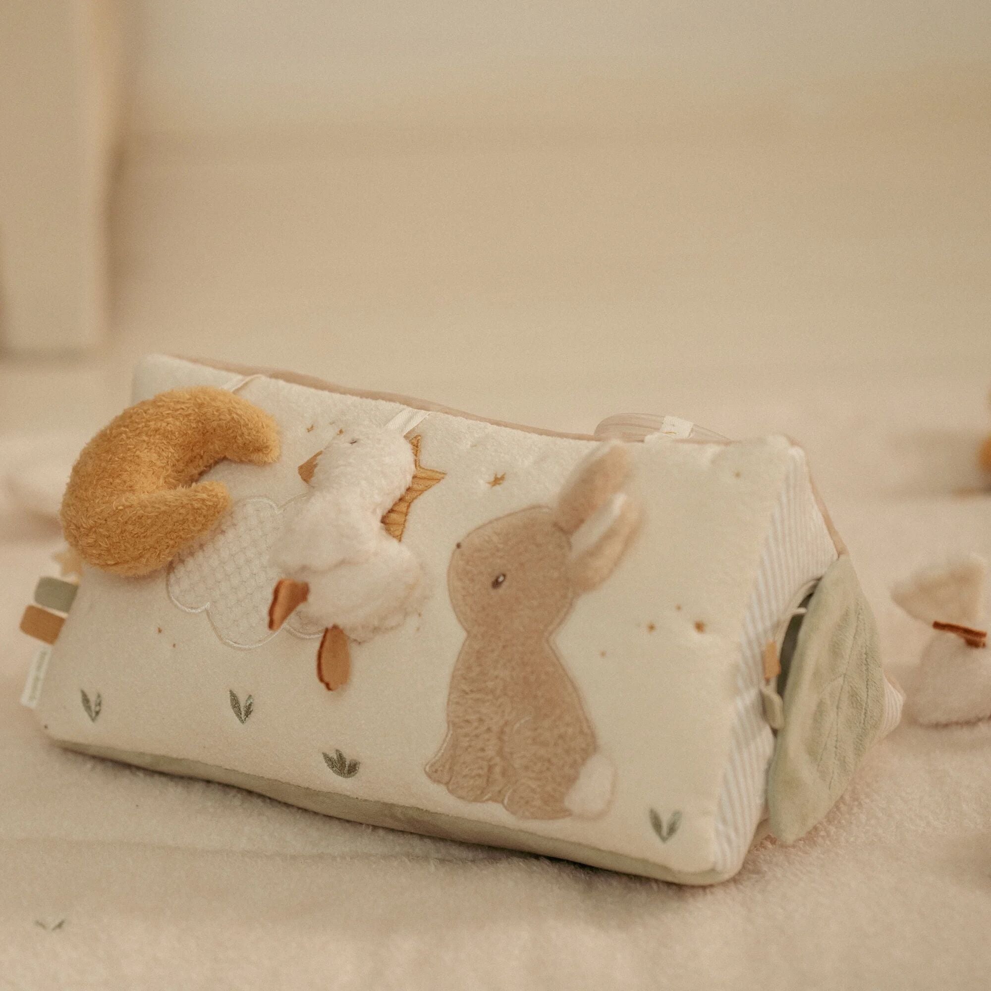 Little Dutch Soft Activity Triangle – Newborn Naturals