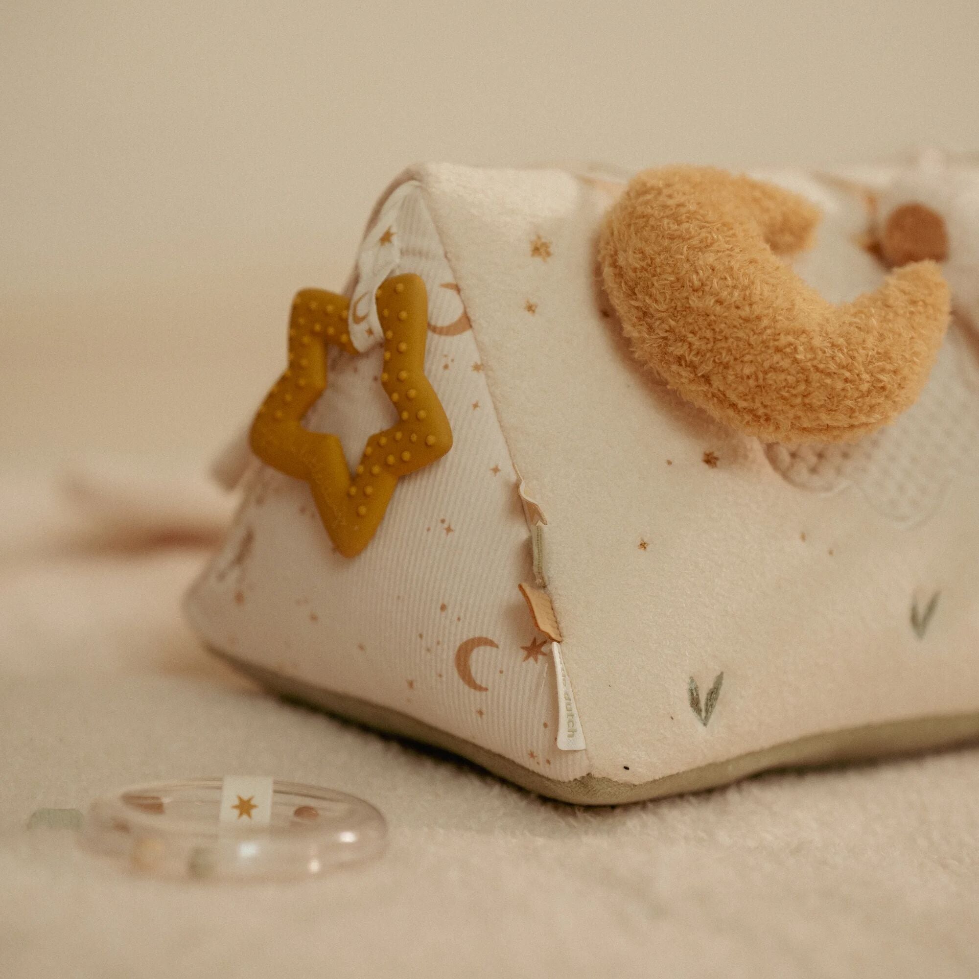 Little Dutch Soft Activity Triangle – Newborn Naturals