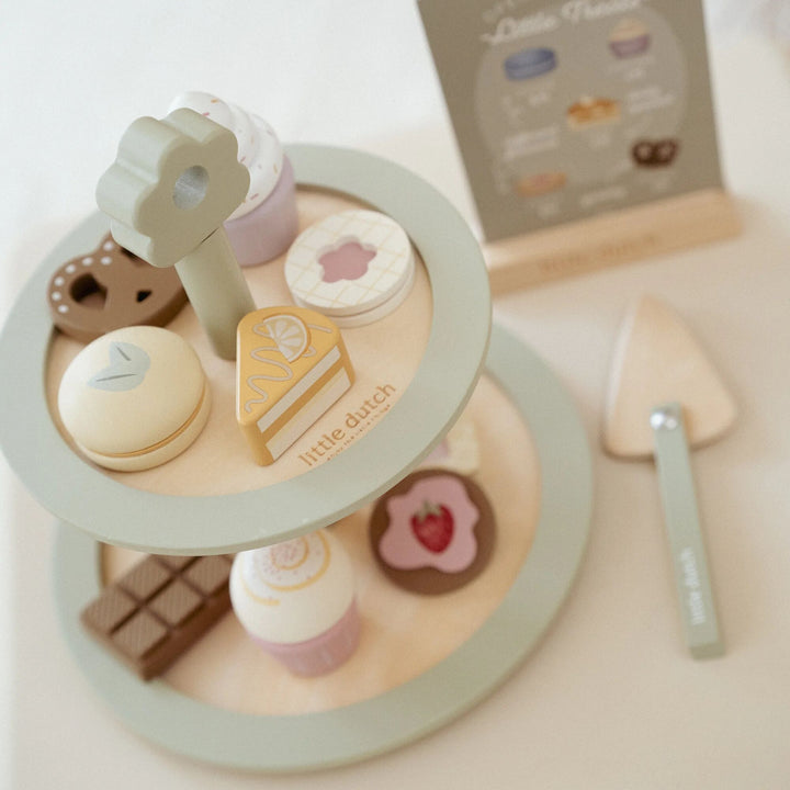 Little Dutch Wooden Cake Stand
