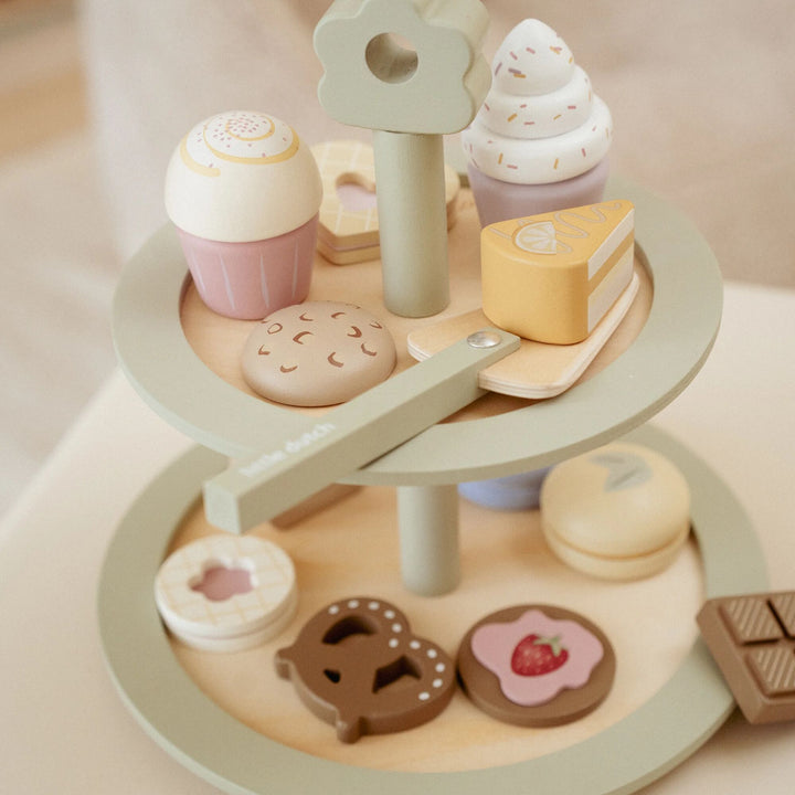 Little Dutch Wooden Cake Stand