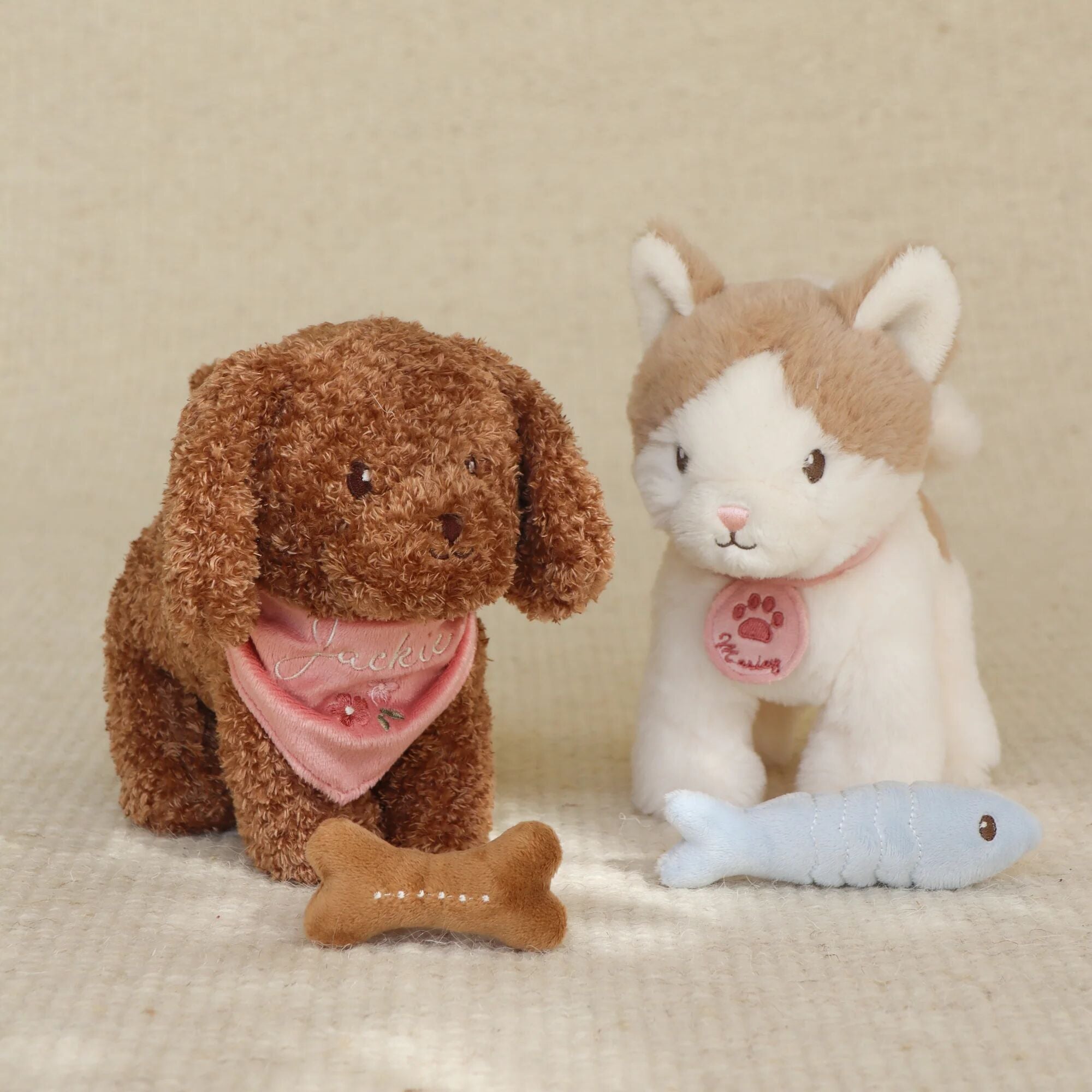 Little Dutch Cuddle Cat in Pink Carry Bag – Marley