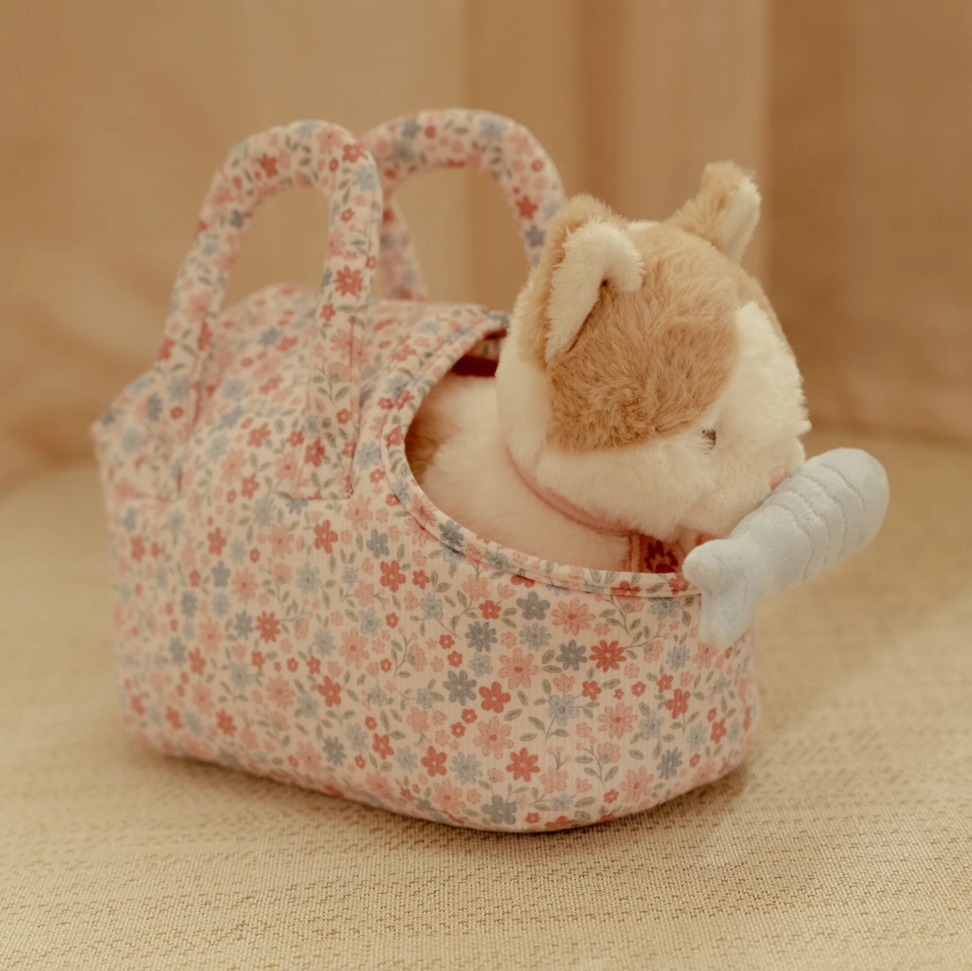 Little Dutch Cuddle Cat in Pink Carry Bag – Marley