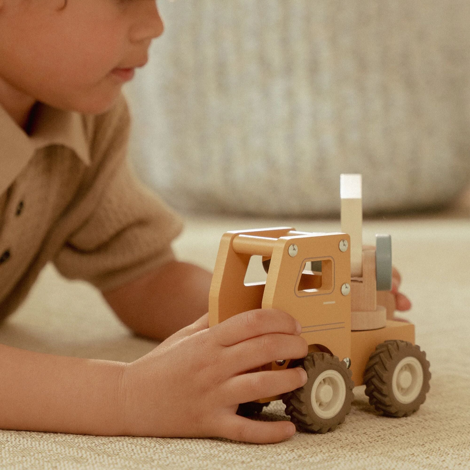 Little Dutch Wooden Crane Truck