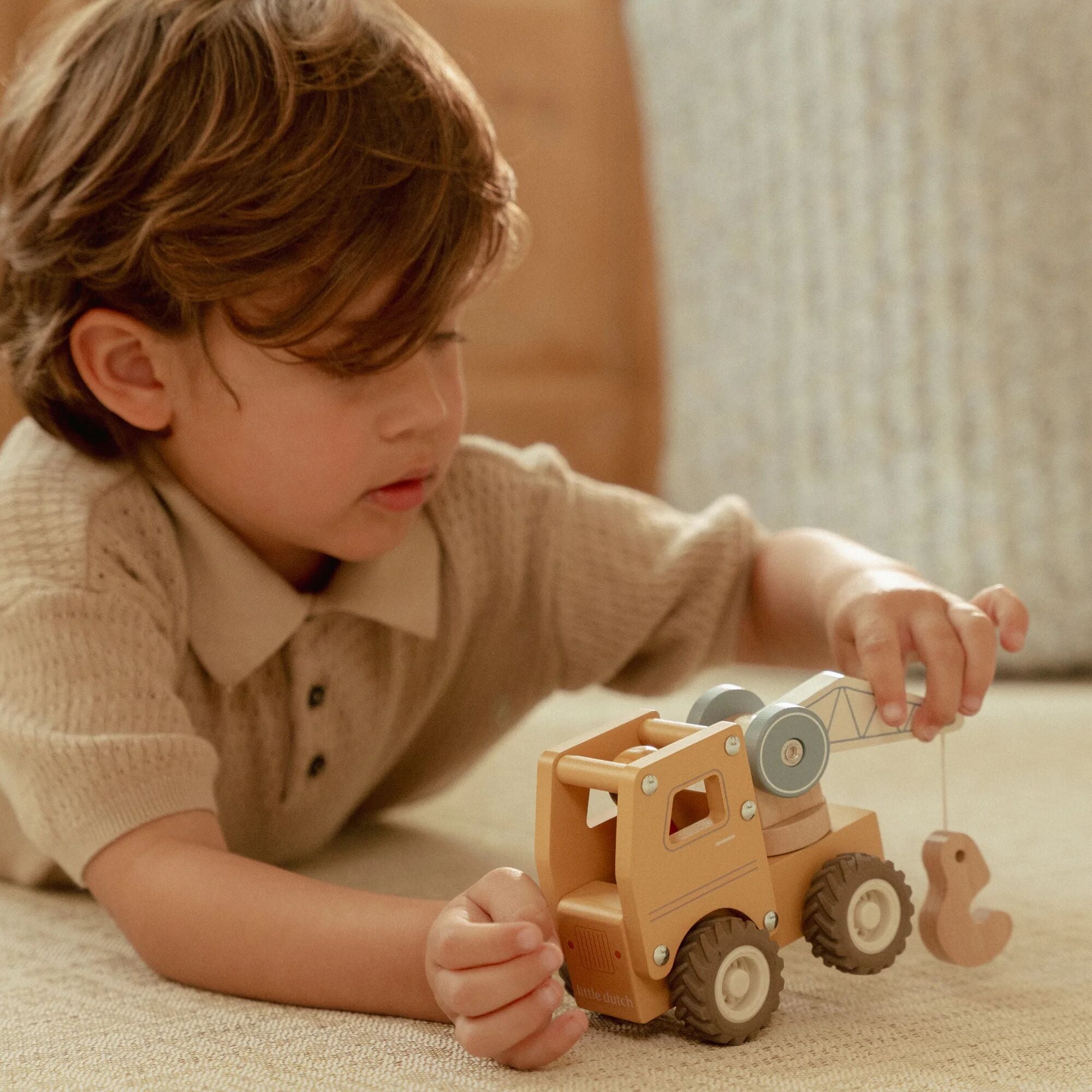 Little Dutch Wooden Crane Truck