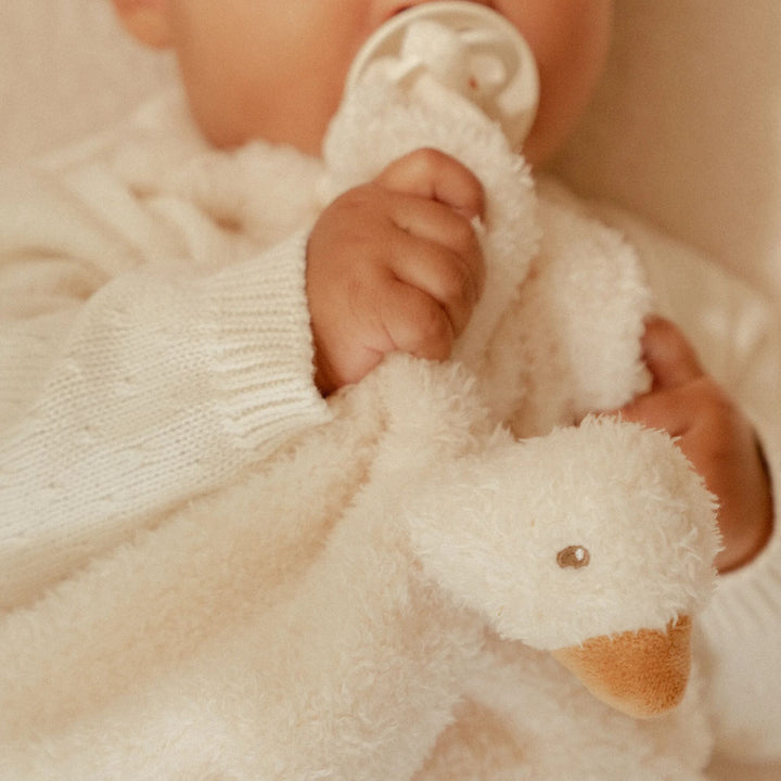Little Dutch Little Goose Cuddle Cloth – Newborn Naturals
