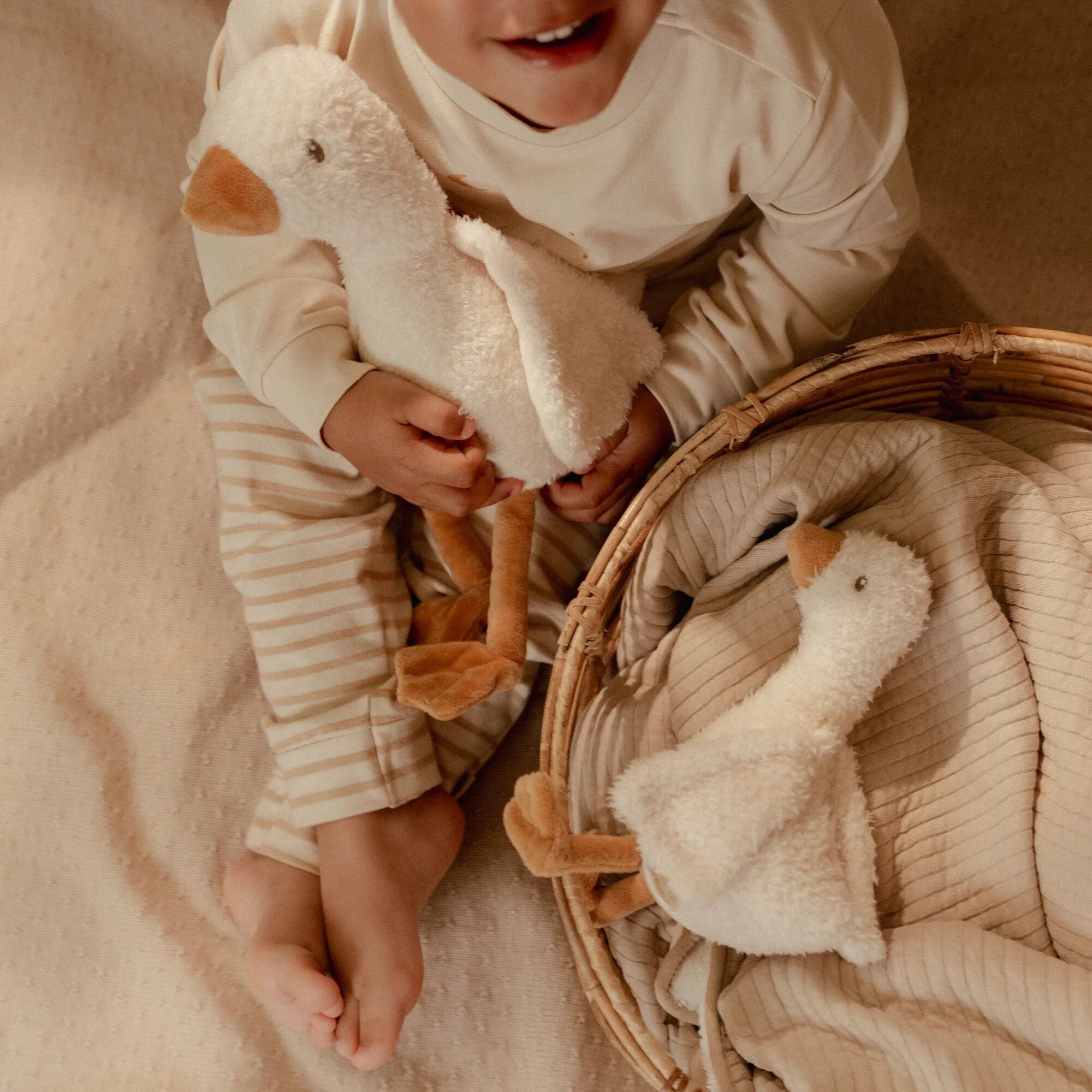 Little Dutch Soft Cuddle Little Goose – Newborn Naturals (25 cm)