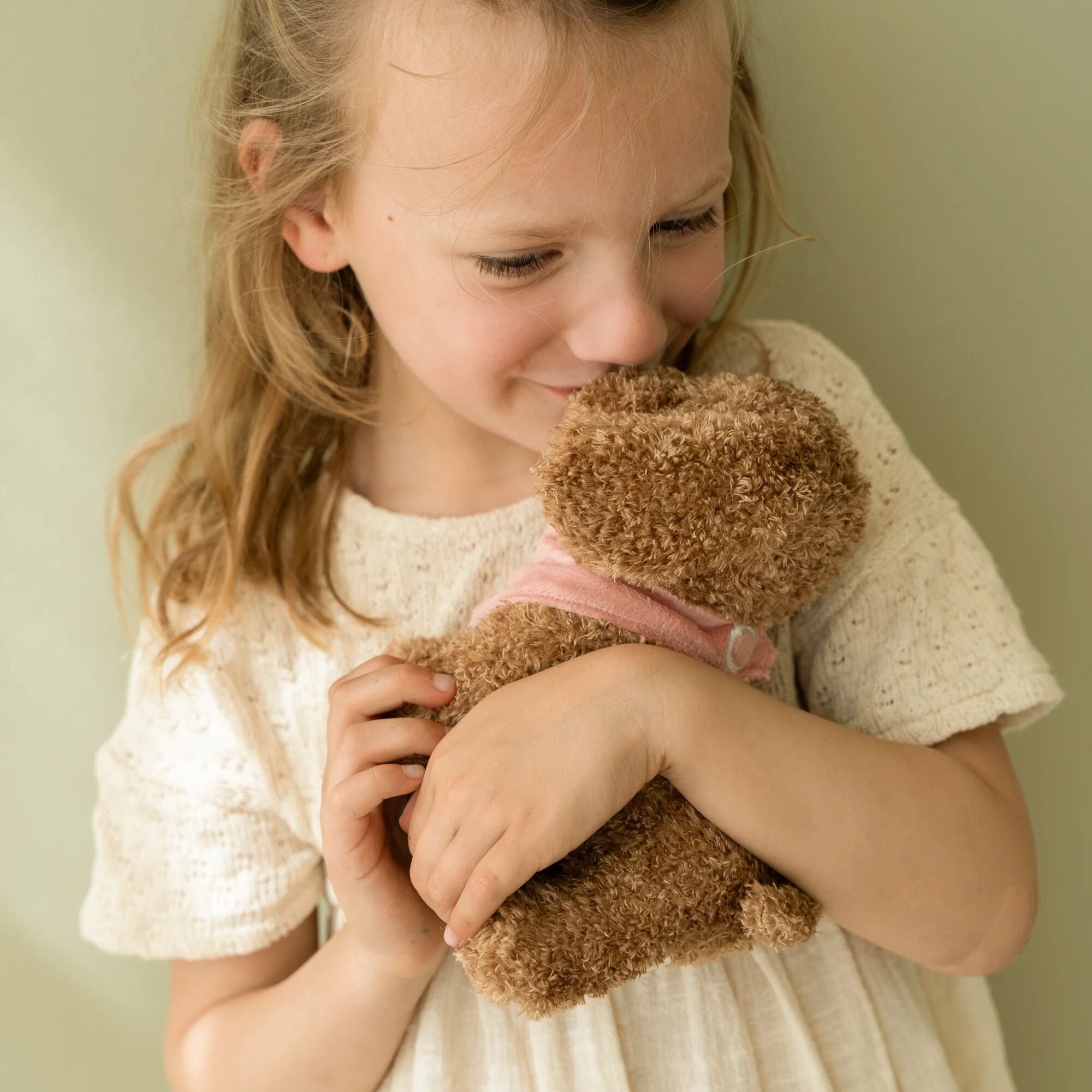 Little Dutch Cuddle Dog in Pink Carry Bag – Jackie