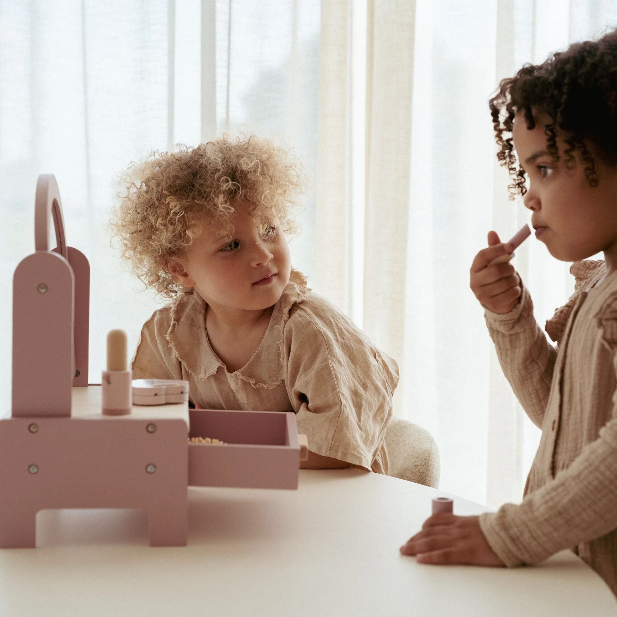 Little Dutch Vanity Table