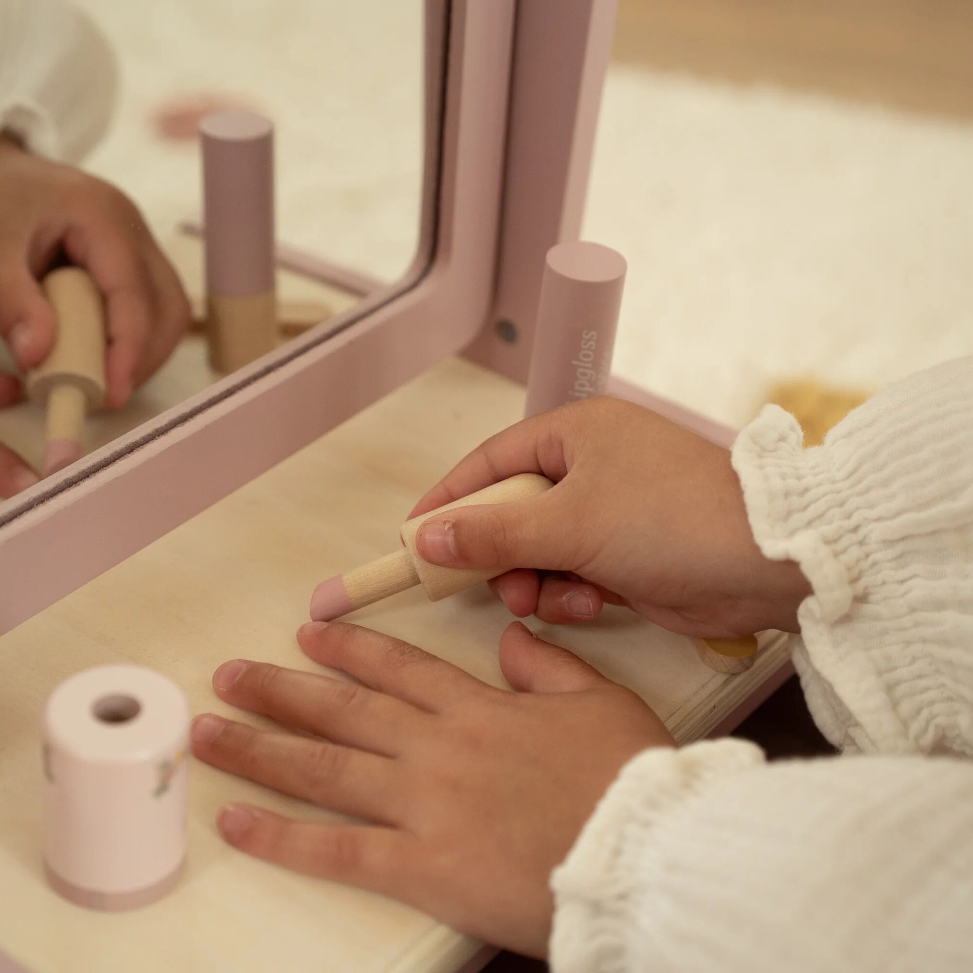 Little Dutch Vanity Table