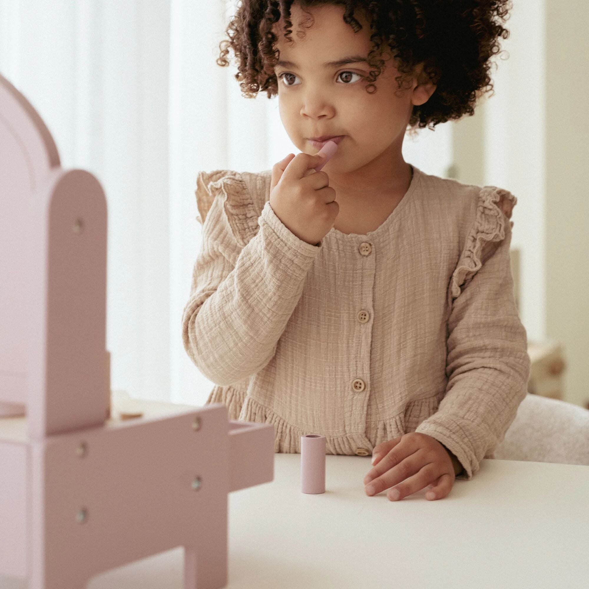 Little Dutch Vanity Table