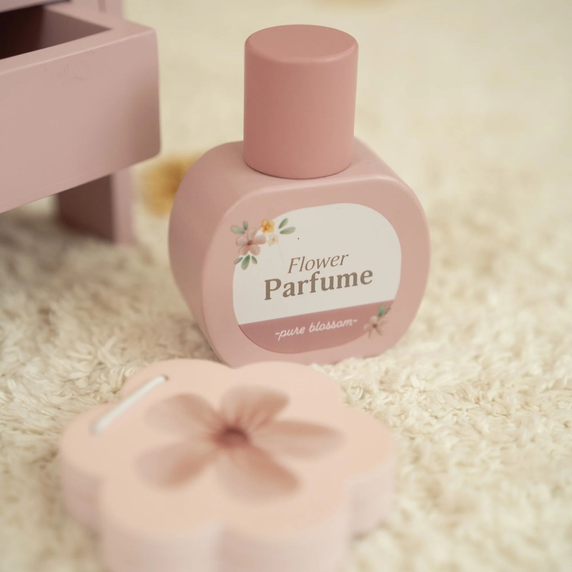 Little Dutch Vanity Table