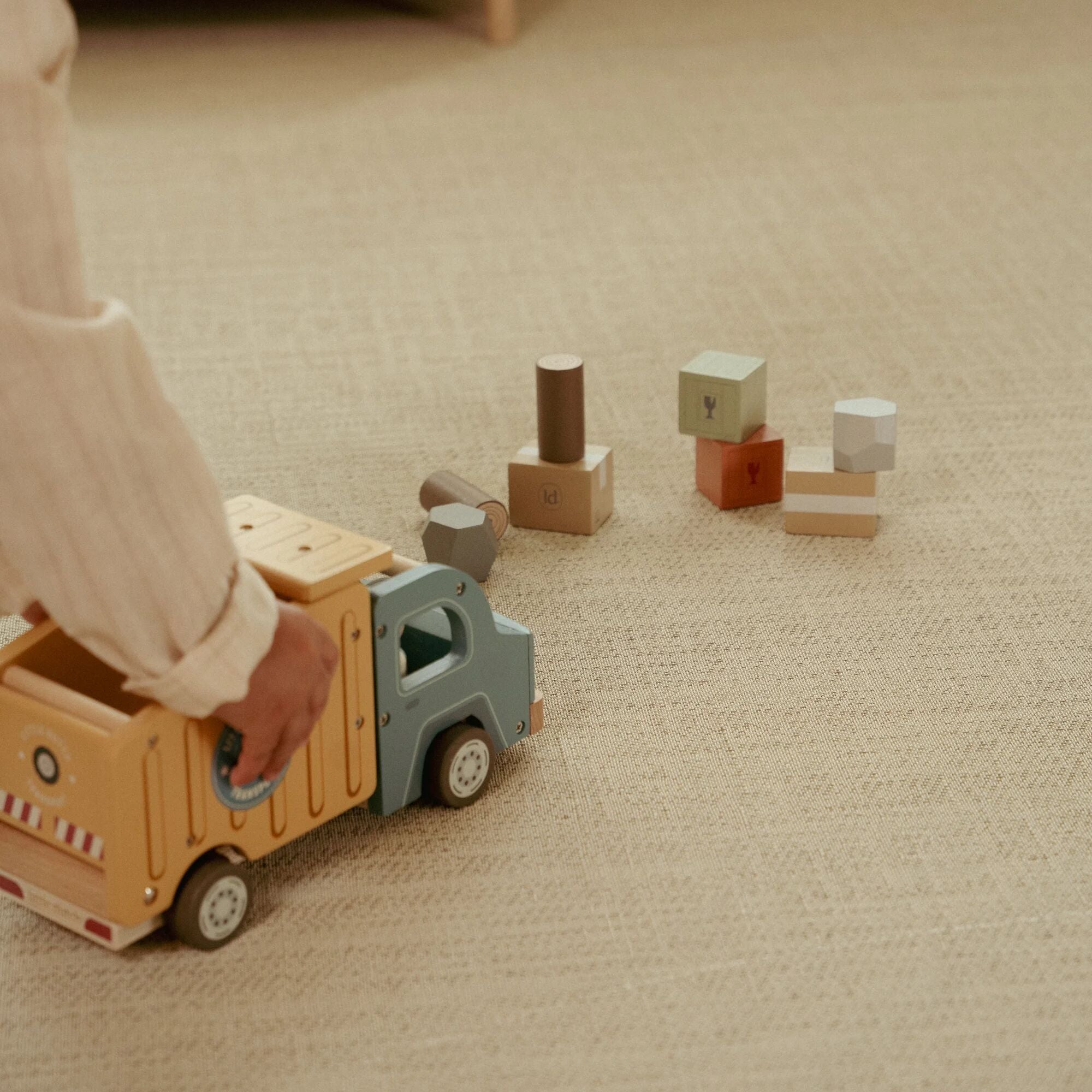 Little Dutch Wooden Dump Truck Playset