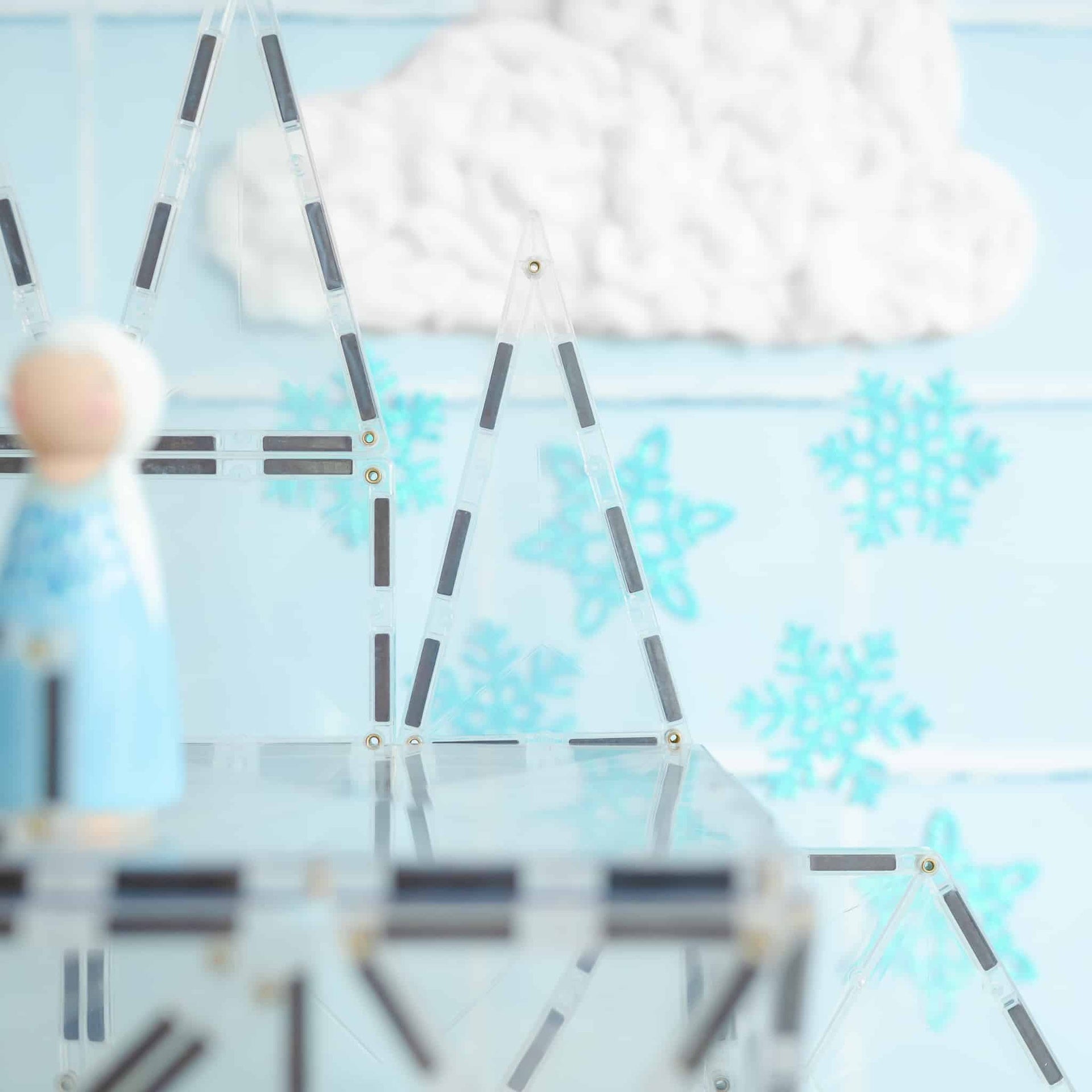 Connetix Tiles Magnetic Building Tiles Clear Starter Pack – 34 Piece