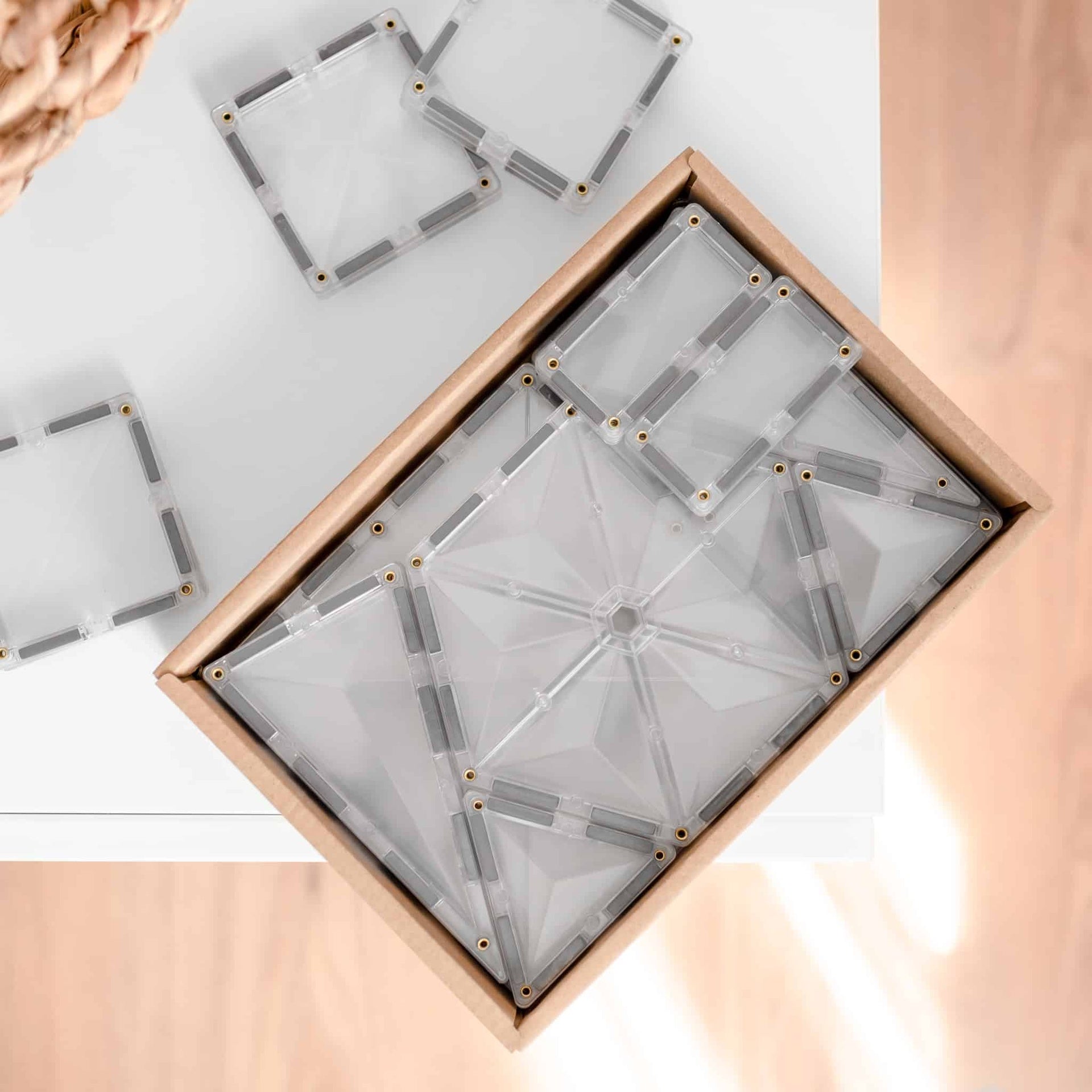 Connetix Tiles Magnetic Building Tiles Clear Starter Pack – 34 Piece