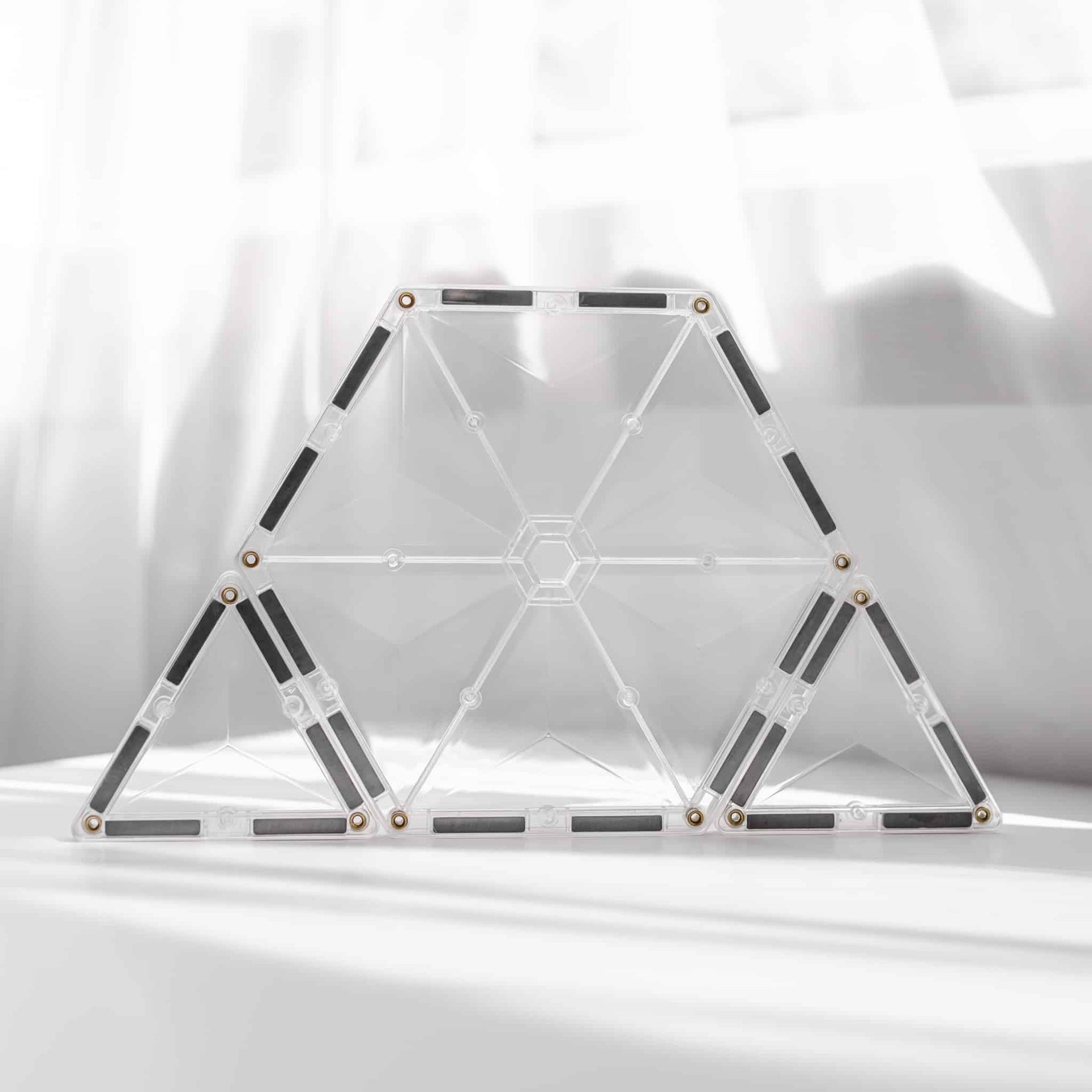 Connetix Tiles Magnetic Building Tiles Clear Starter Pack – 34 Piece