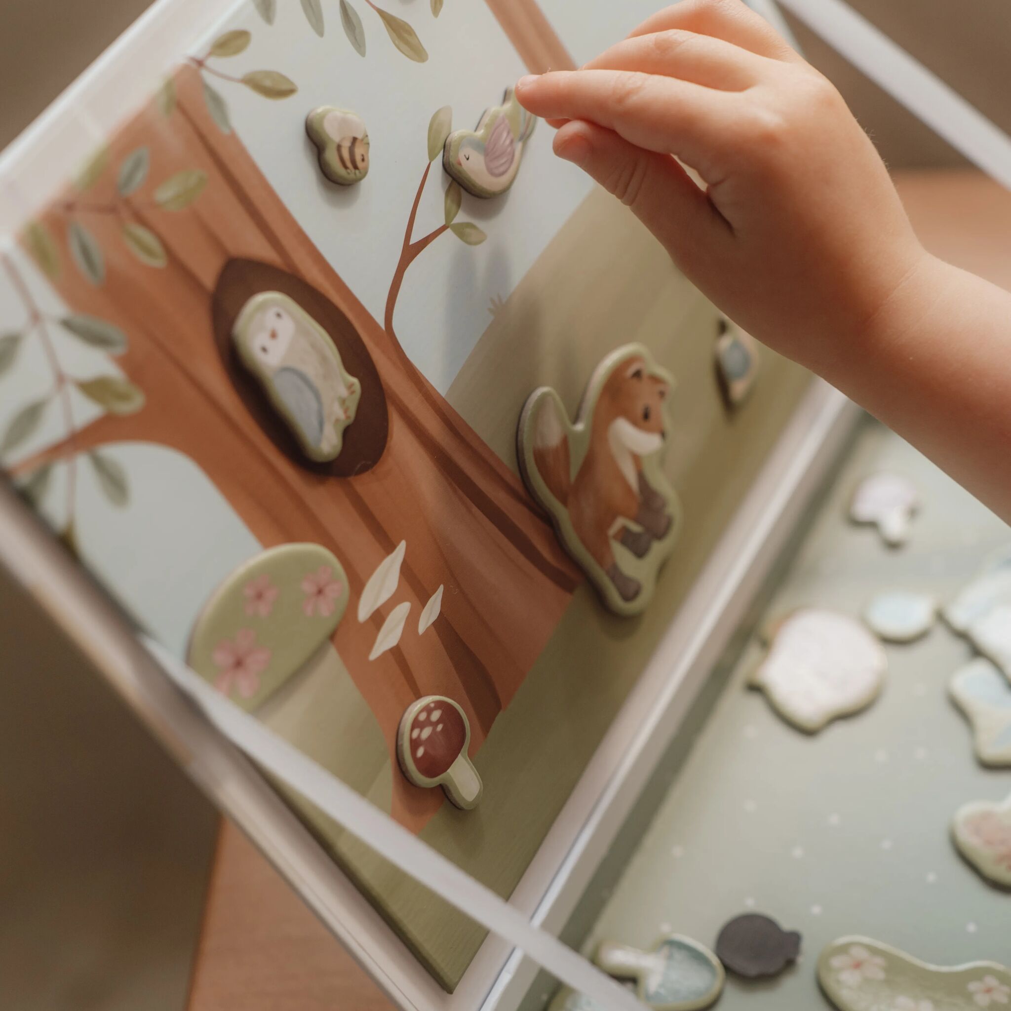 Little Dutch Magnetic Playboard – Forest Friends