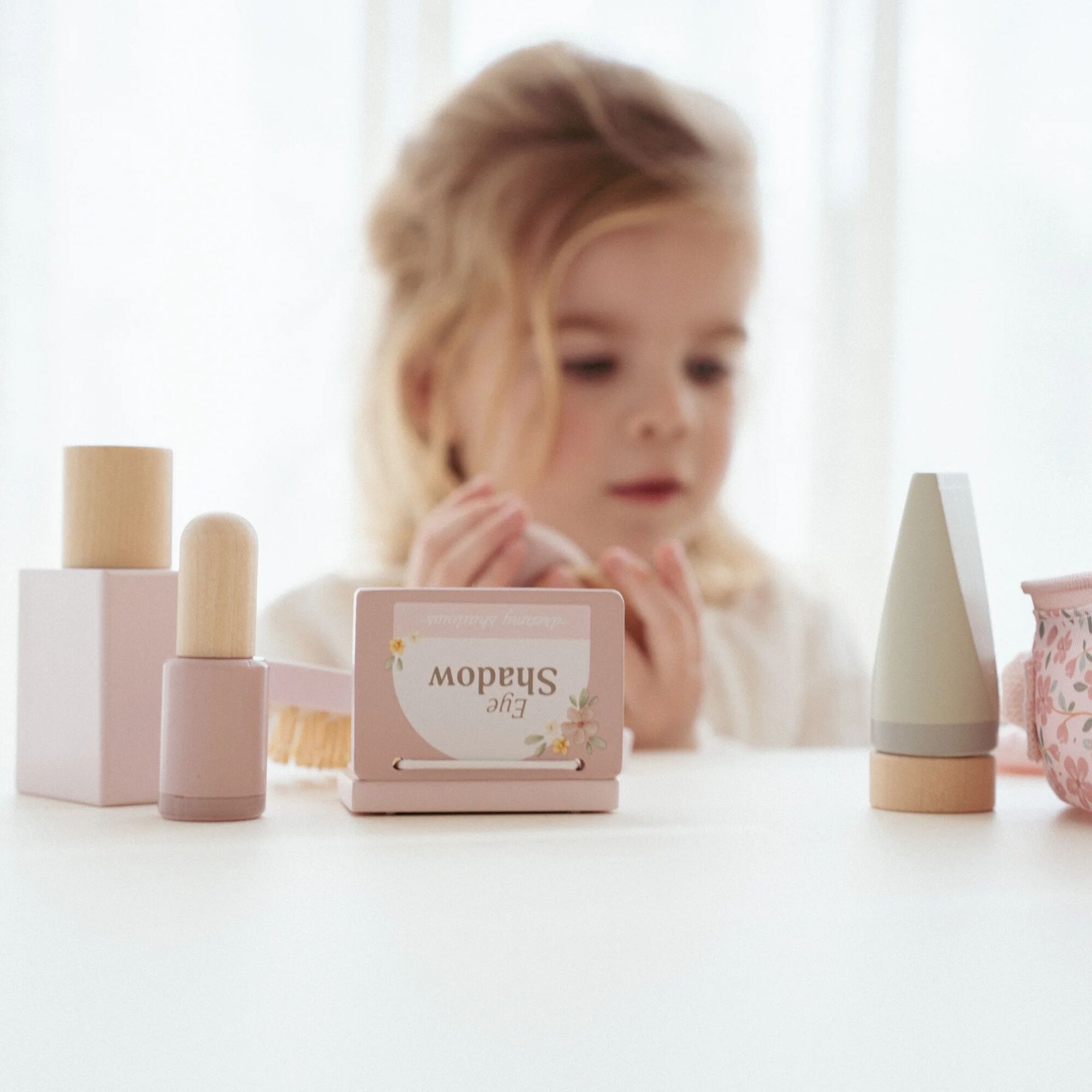 Little Dutch Wooden Makeup Playset