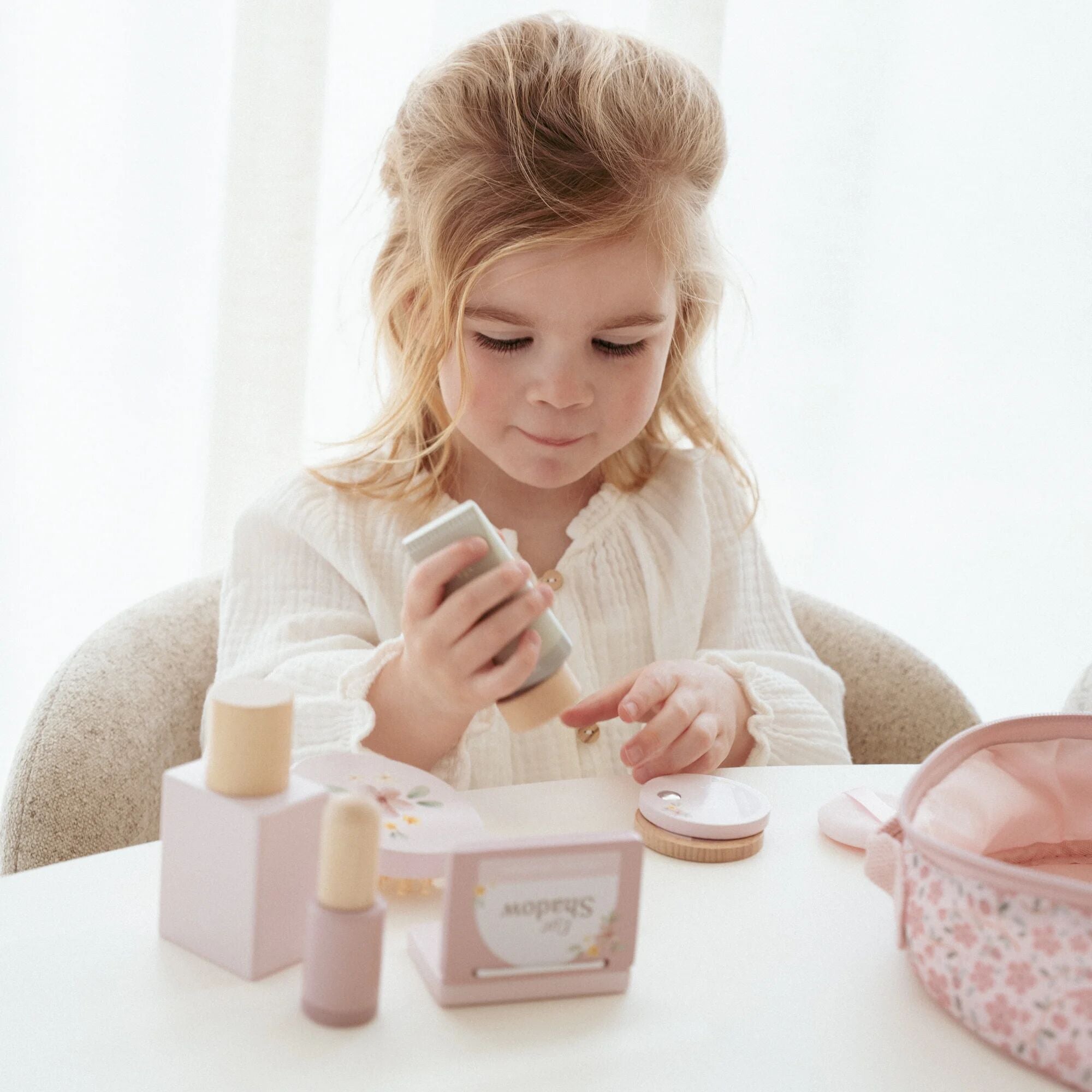 Little Dutch Wooden Makeup Playset