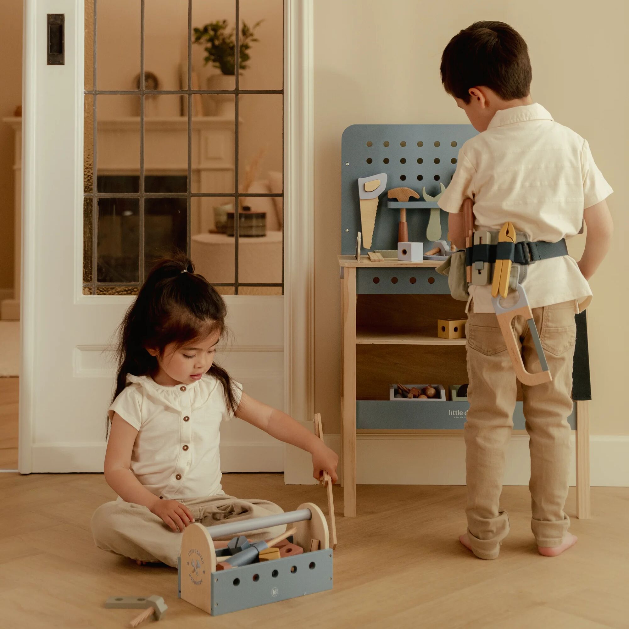 Little Dutch Wooden Workbench