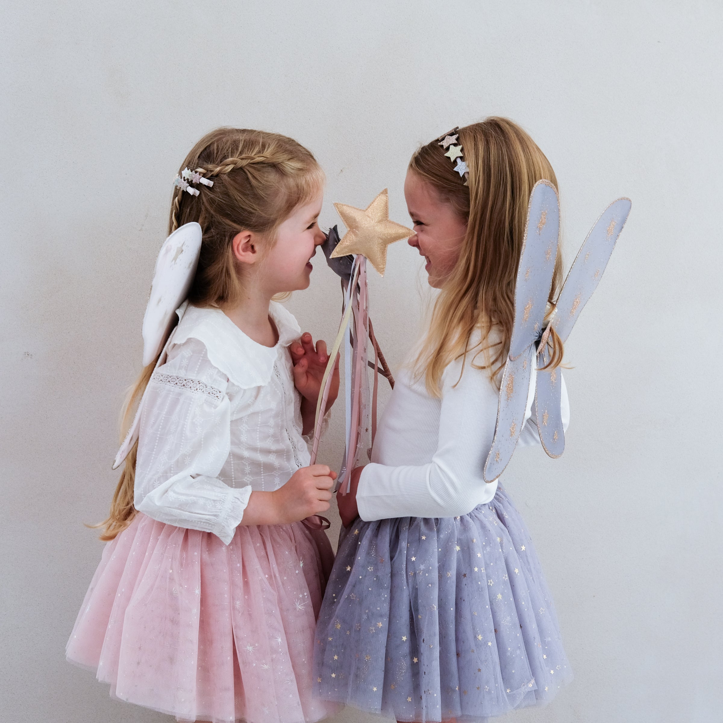 Mimi & Lula Starry Night Wings – Grey