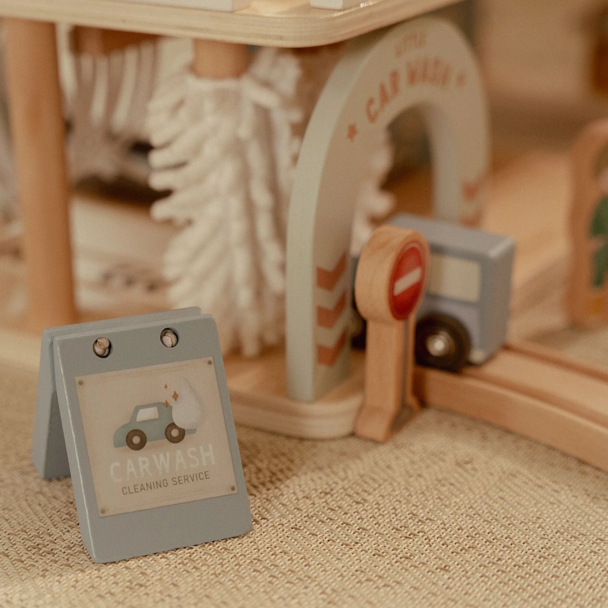 Little Dutch Wooden Parking Garage