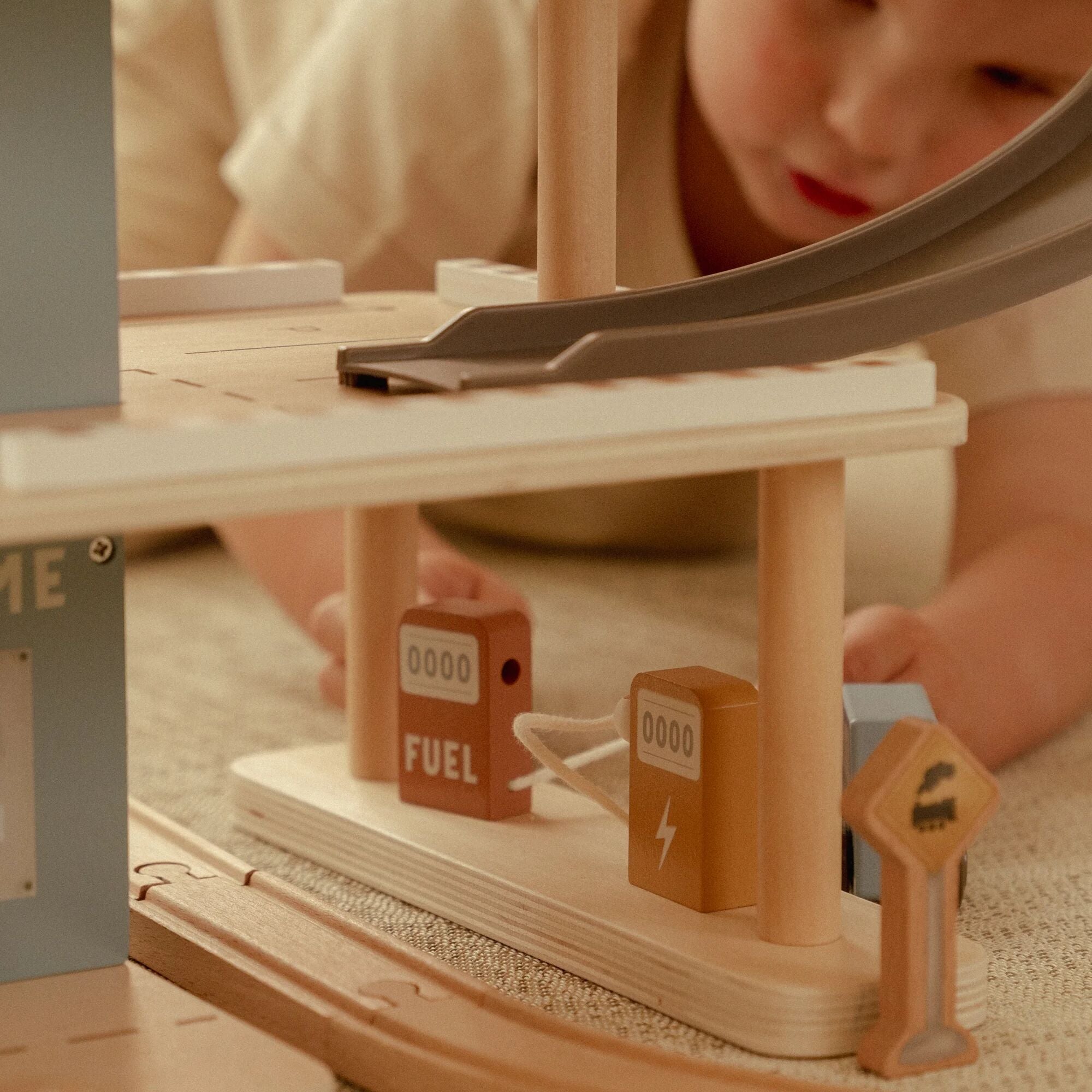 Little Dutch Wooden Parking Garage