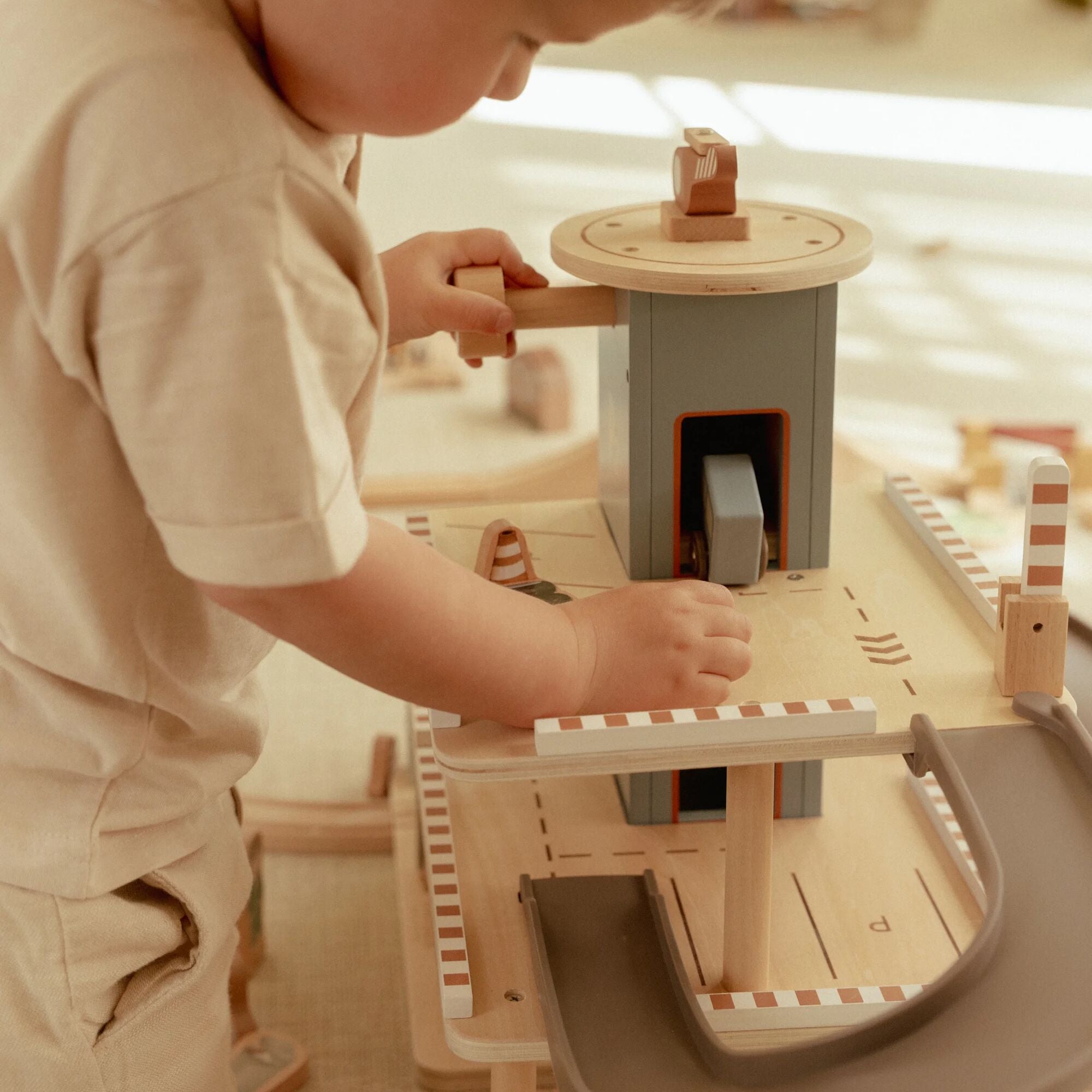 Little Dutch Wooden Parking Garage