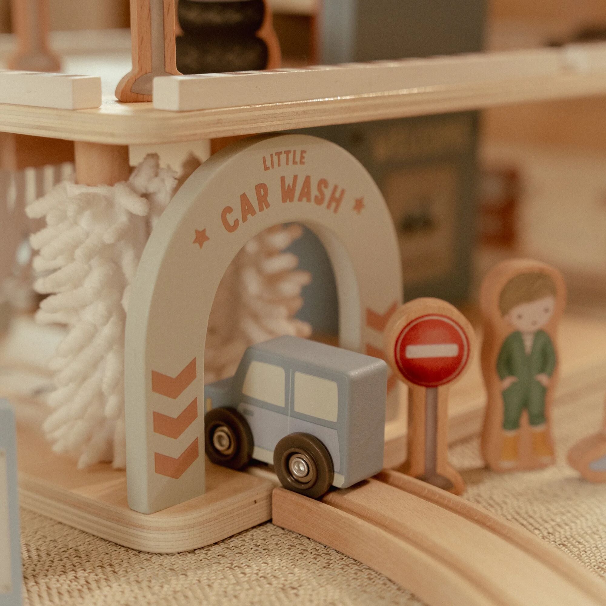 Little Dutch Wooden Parking Garage