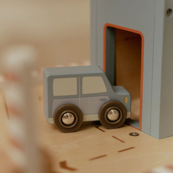 Little Dutch Wooden Parking Garage