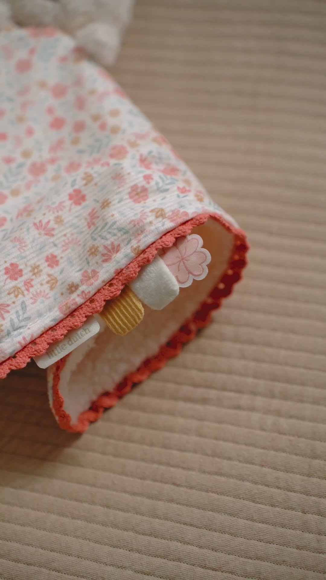 Little Dutch x Miffy Cuddle Cloth – Lucky Blossom