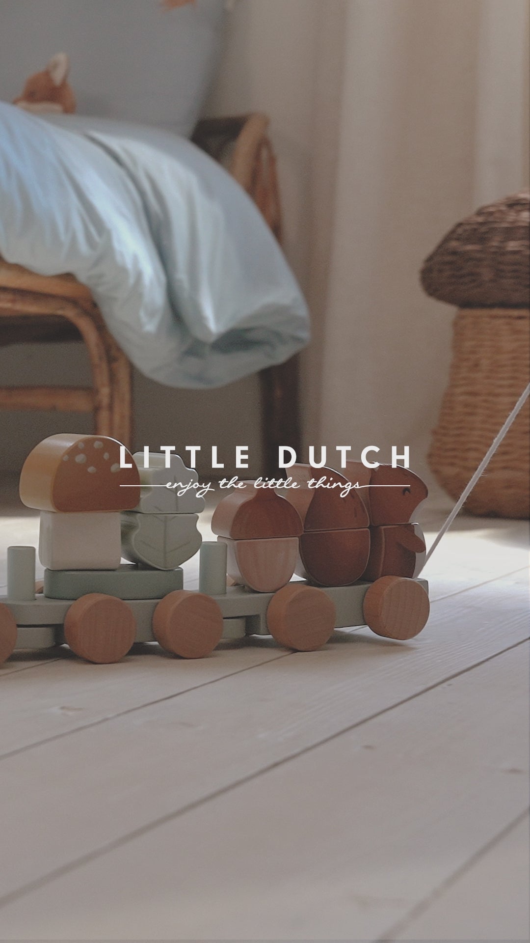 Little Dutch Squirrel Stacking Train – Forest Friends