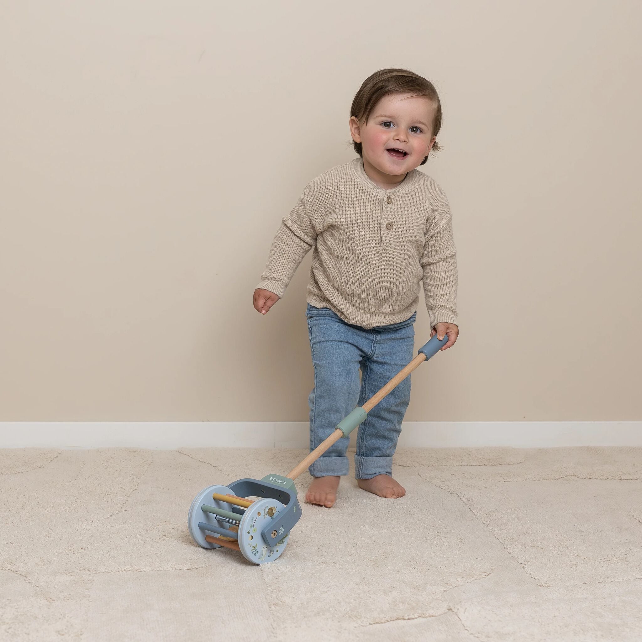 Little Dutch Push Along Roller Rattle – Forest Friends